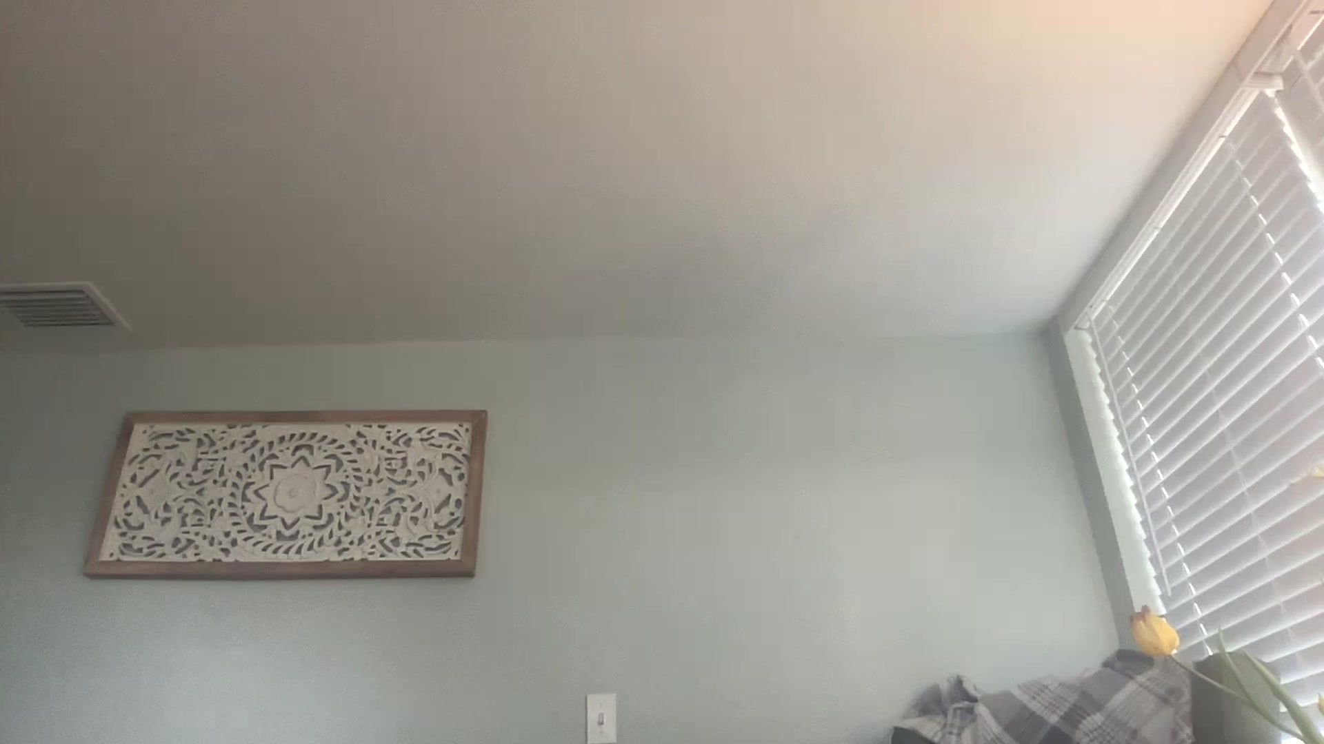 Gallery image thumbnail from kayleemarlee_'s myfreecams stream on, 04/12/2023, 15:53 image 12 of 20