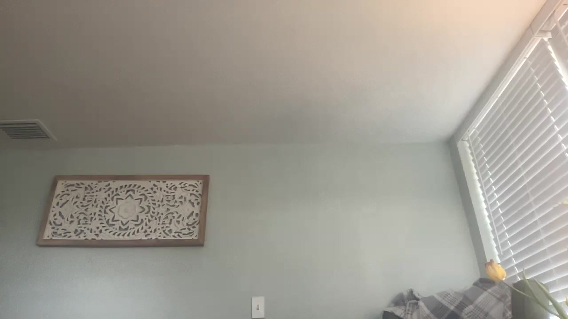 Gallery image thumbnail from kayleemarlee_'s myfreecams stream on, 04/12/2023, 15:53 image 18 of 20