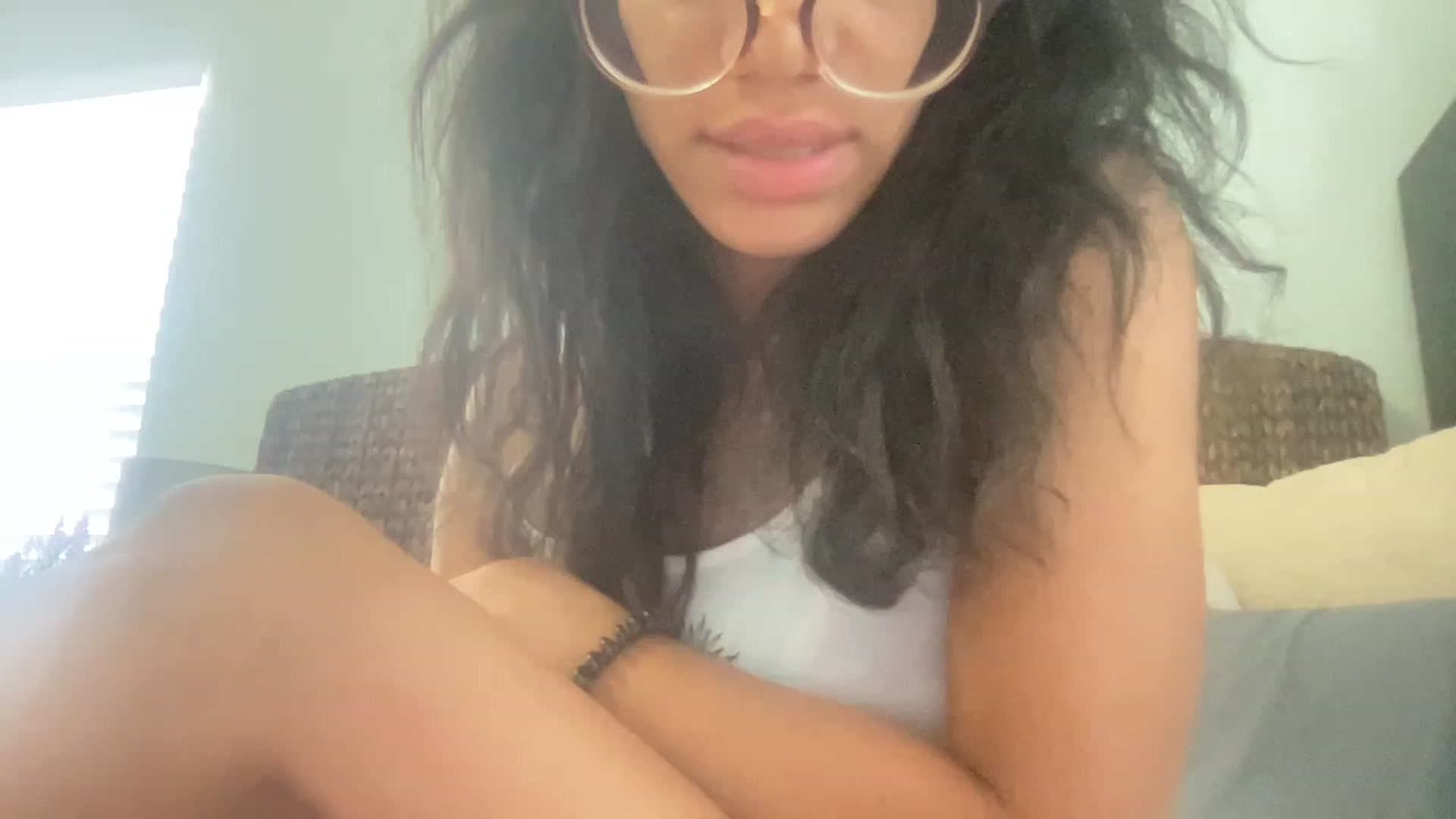 Gallery image thumbnail from kayleemarlee_'s myfreecams stream on, 04/13/2023, 16:59 image 18 of 20
