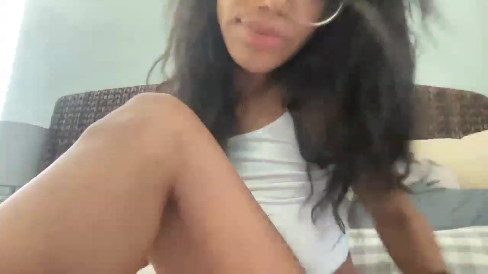 Gallery image thumbnail from kayleemarlee_'s myfreecams stream on, 04/13/2023, 18:28 image 18 of 20