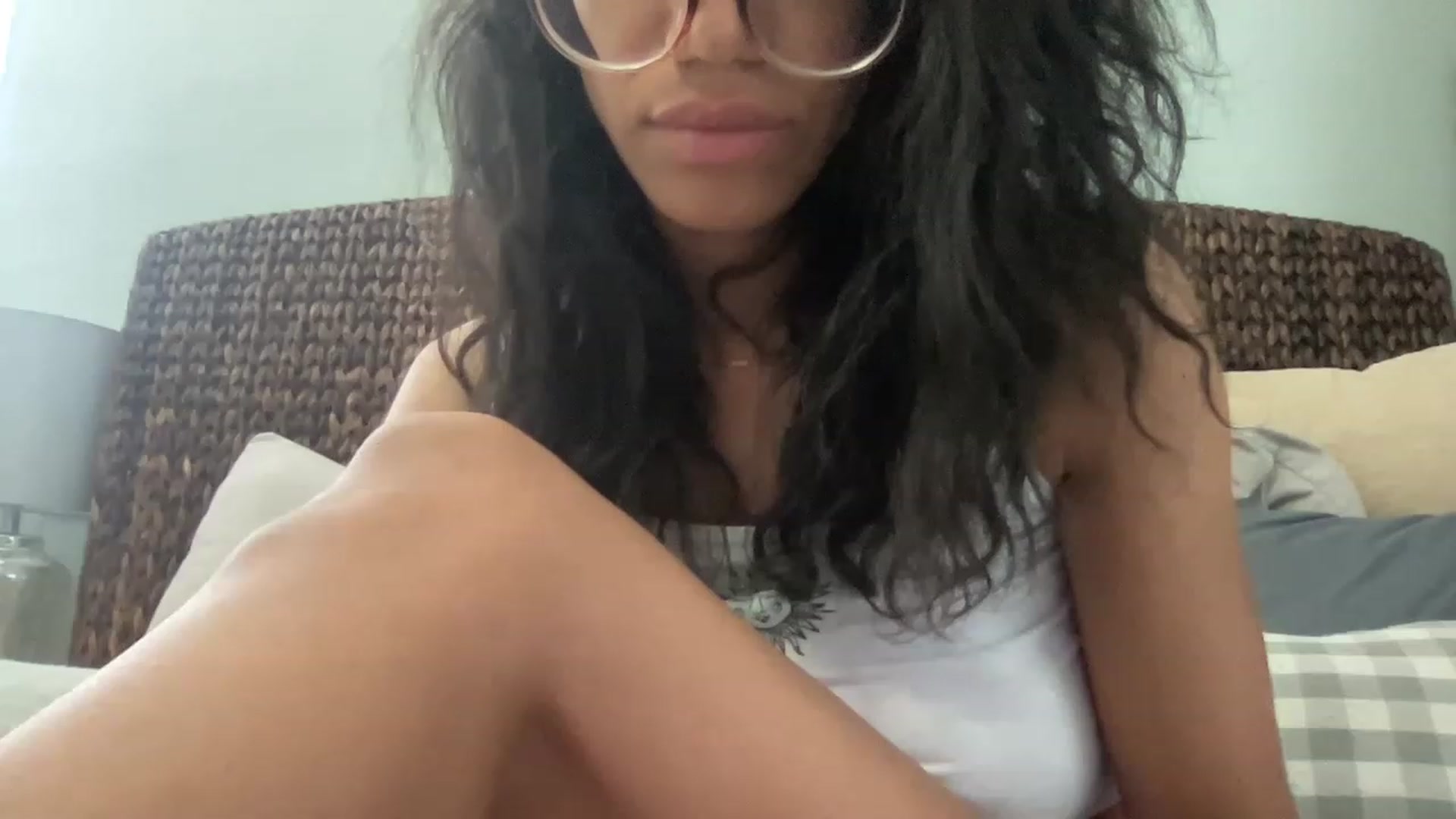 Gallery image thumbnail from kayleemarlee_'s myfreecams stream on, 04/13/2023, 18:28 image 9 of 20
