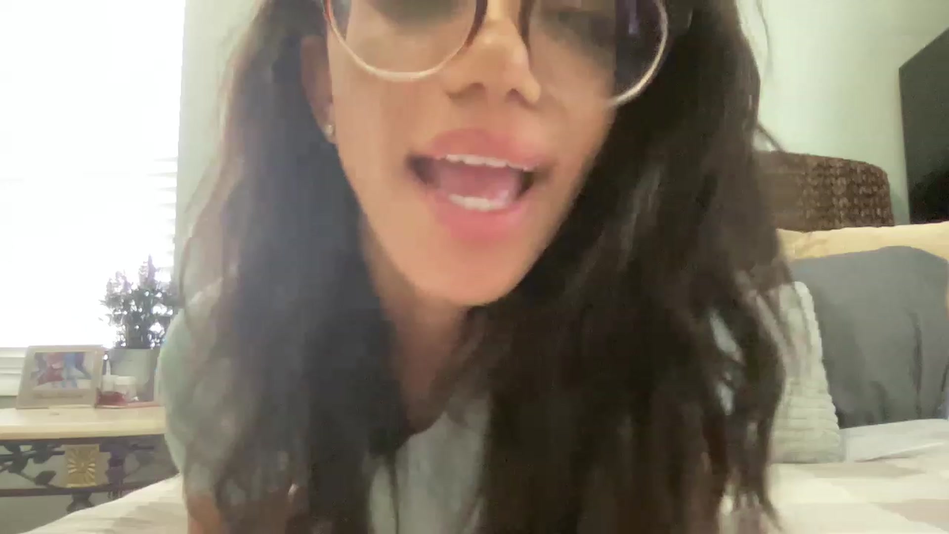 Gallery image thumbnail from kayleemarlee_'s myfreecams stream on, 04/14/2023, 16:00 image 20 of 20