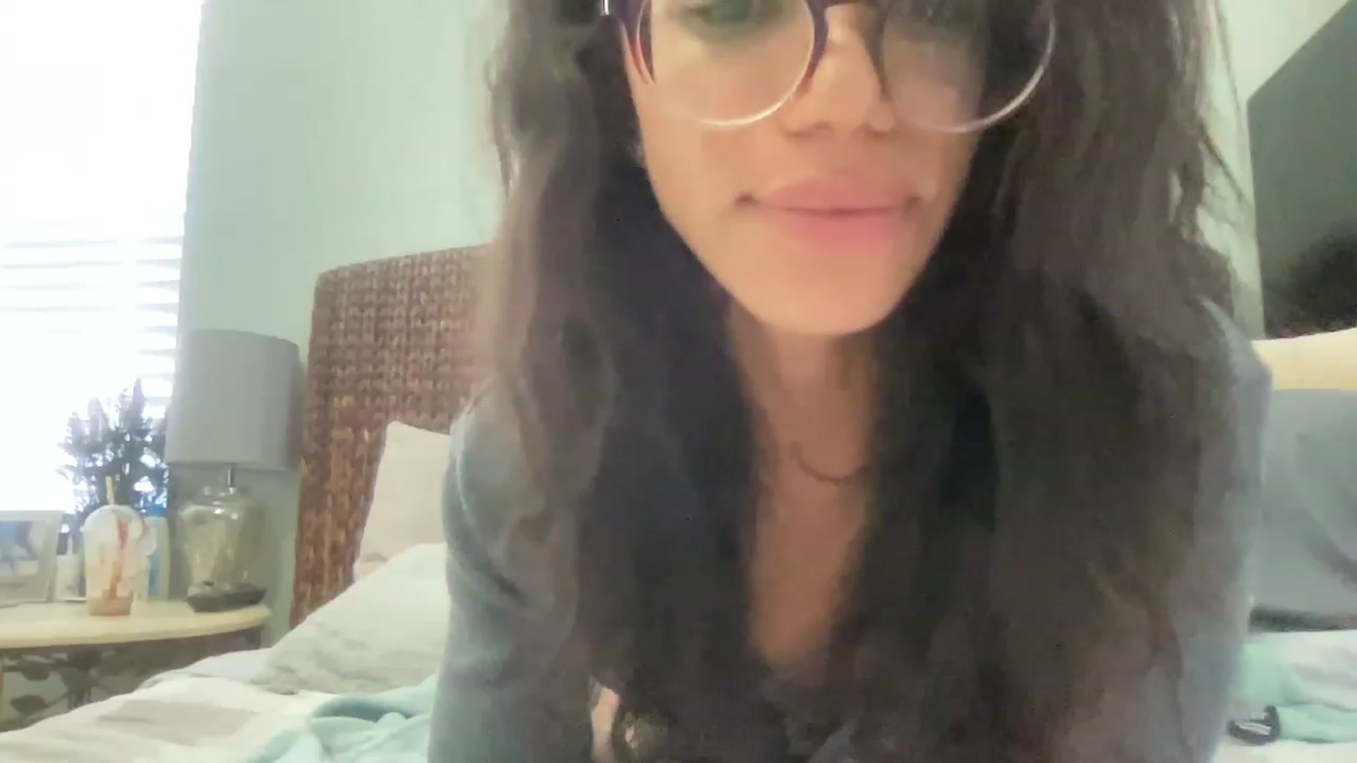 Gallery image thumbnail from kayleemarlee_'s myfreecams stream on, 04/18/2023, 18:09 image 9 of 20