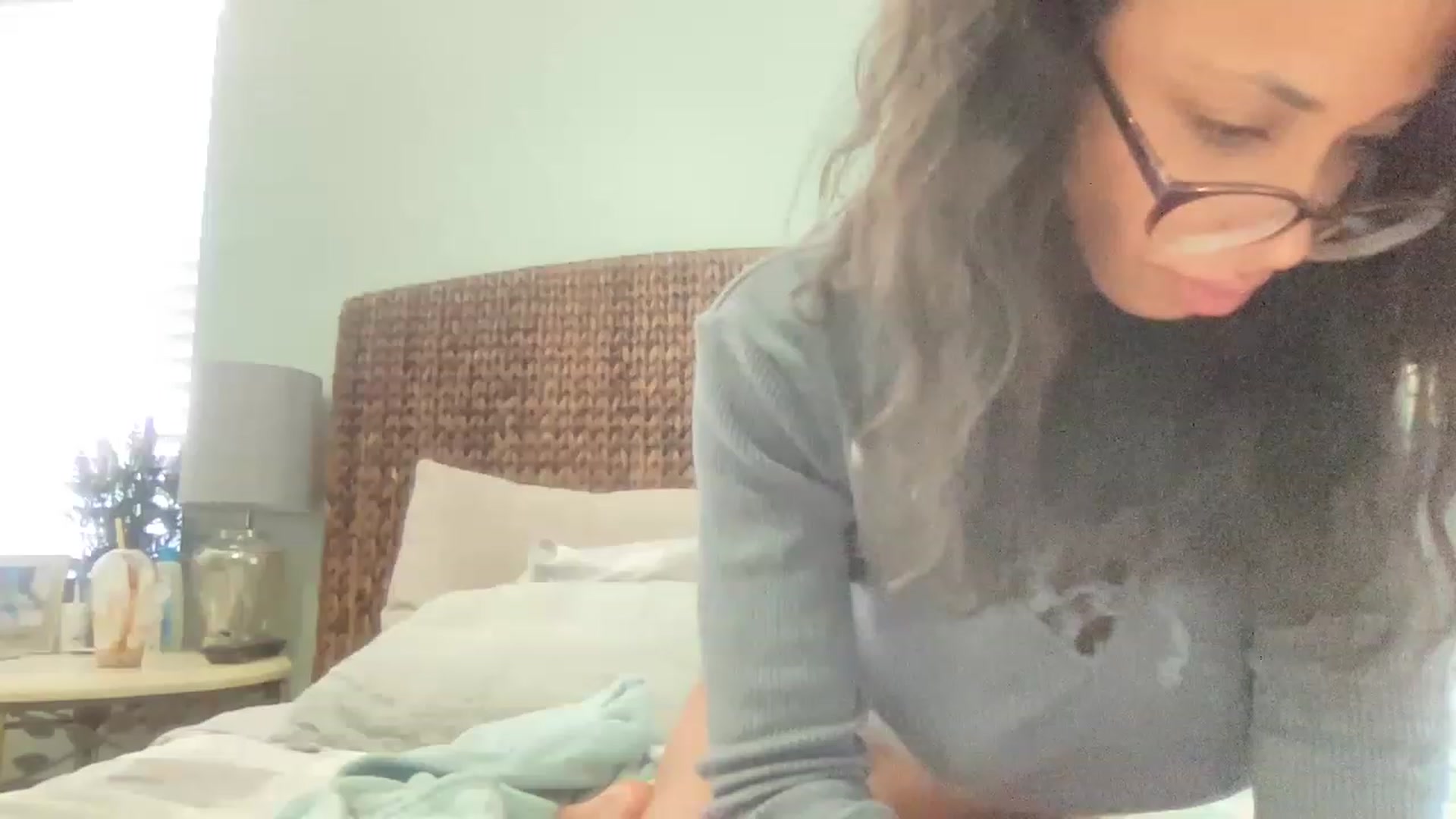 Gallery image thumbnail from kayleemarlee_'s myfreecams stream on, 04/18/2023, 18:09 image 7 of 20