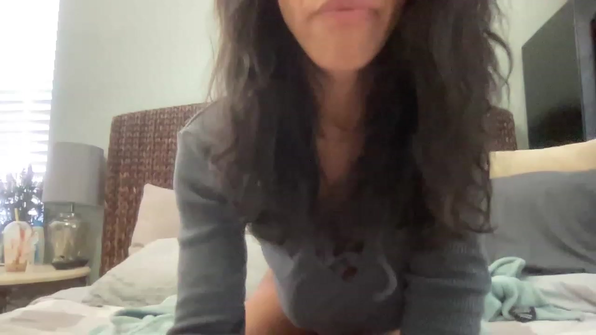 Gallery image thumbnail from kayleemarlee_'s myfreecams stream on, 04/18/2023, 18:09 image 5 of 20
