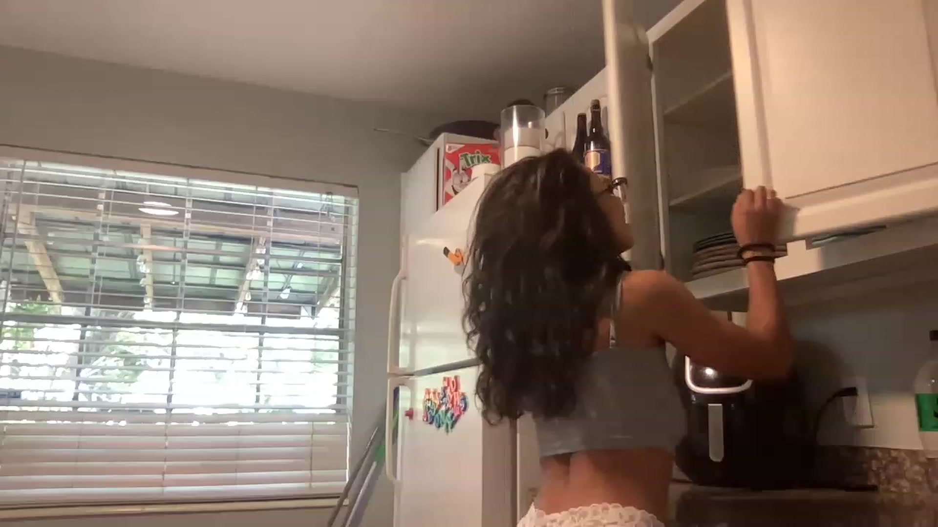 Gallery image thumbnail from kayleemarlee_'s myfreecams stream on, 04/25/2023, 15:24 image 5 of 20