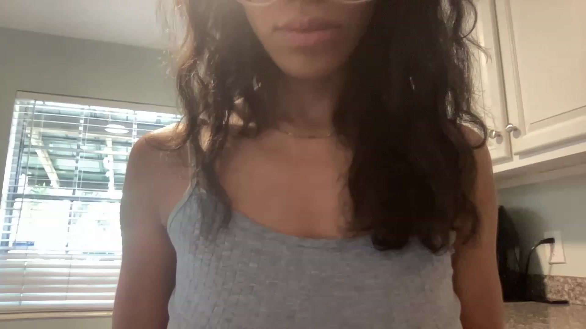 Gallery image thumbnail from kayleemarlee_'s myfreecams stream on, 04/25/2023, 15:24 image 7 of 20