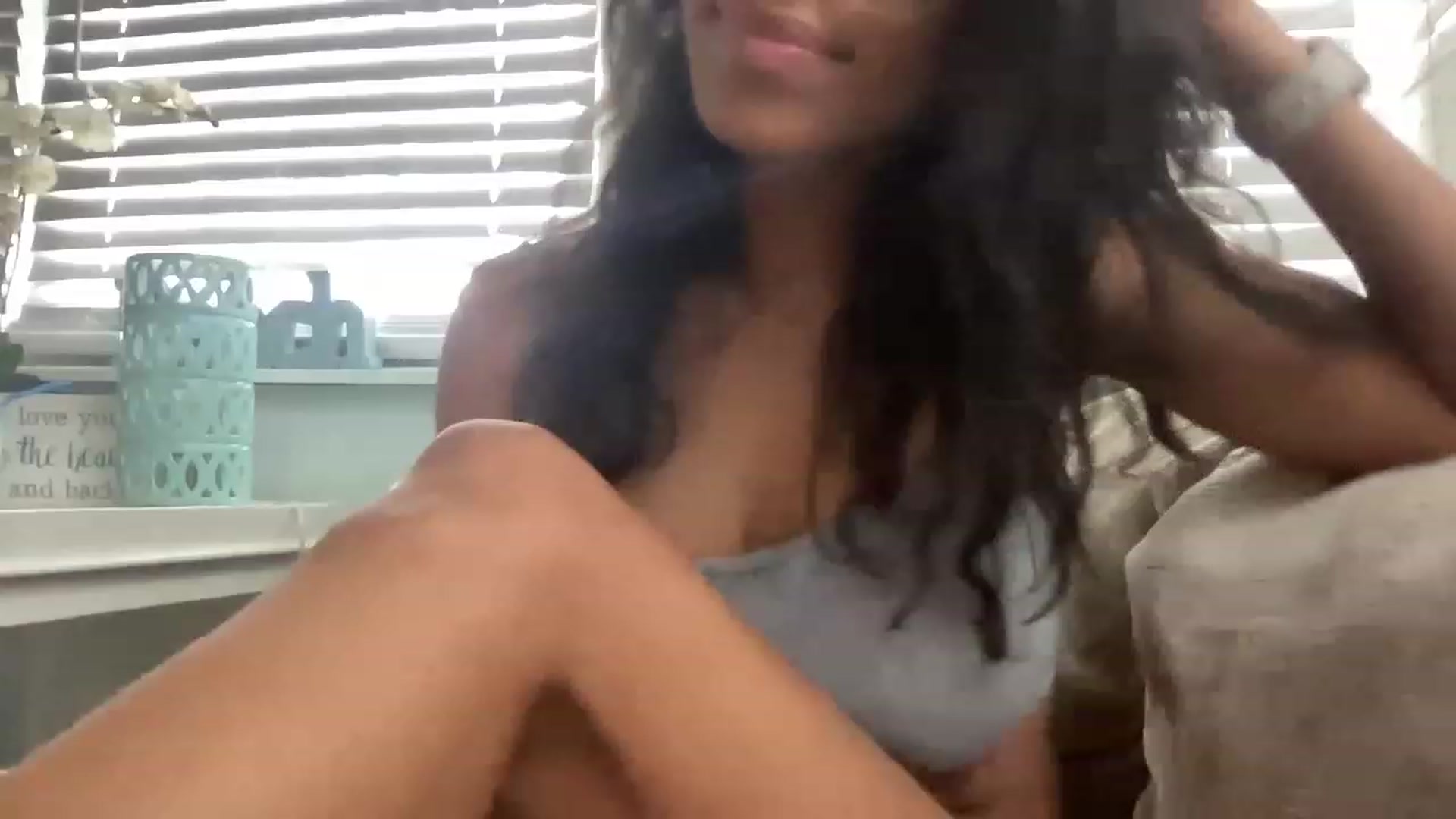 Gallery image thumbnail from kayleemarlee_'s myfreecams stream on, 04/25/2023, 17:19 image 18 of 20