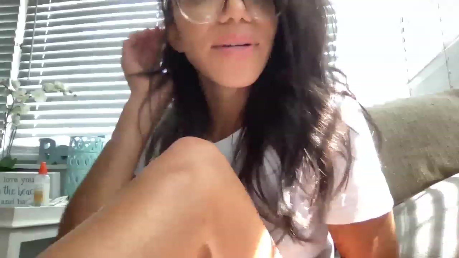 Gallery image thumbnail from kayleemarlee_'s myfreecams stream on, 05/05/2023, 16:02 image 8 of 20