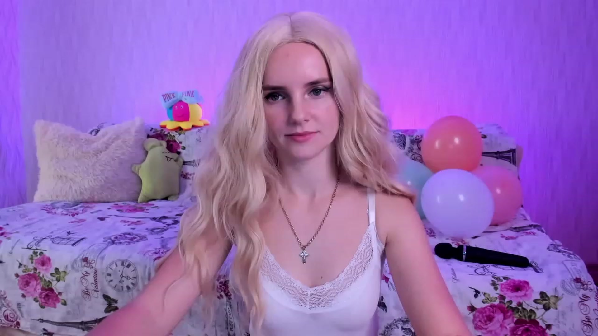 Gallery image thumbnail from kelly__grace_'s myfreecams stream on, 12/01/2022, 23:47 image 8 of 20
