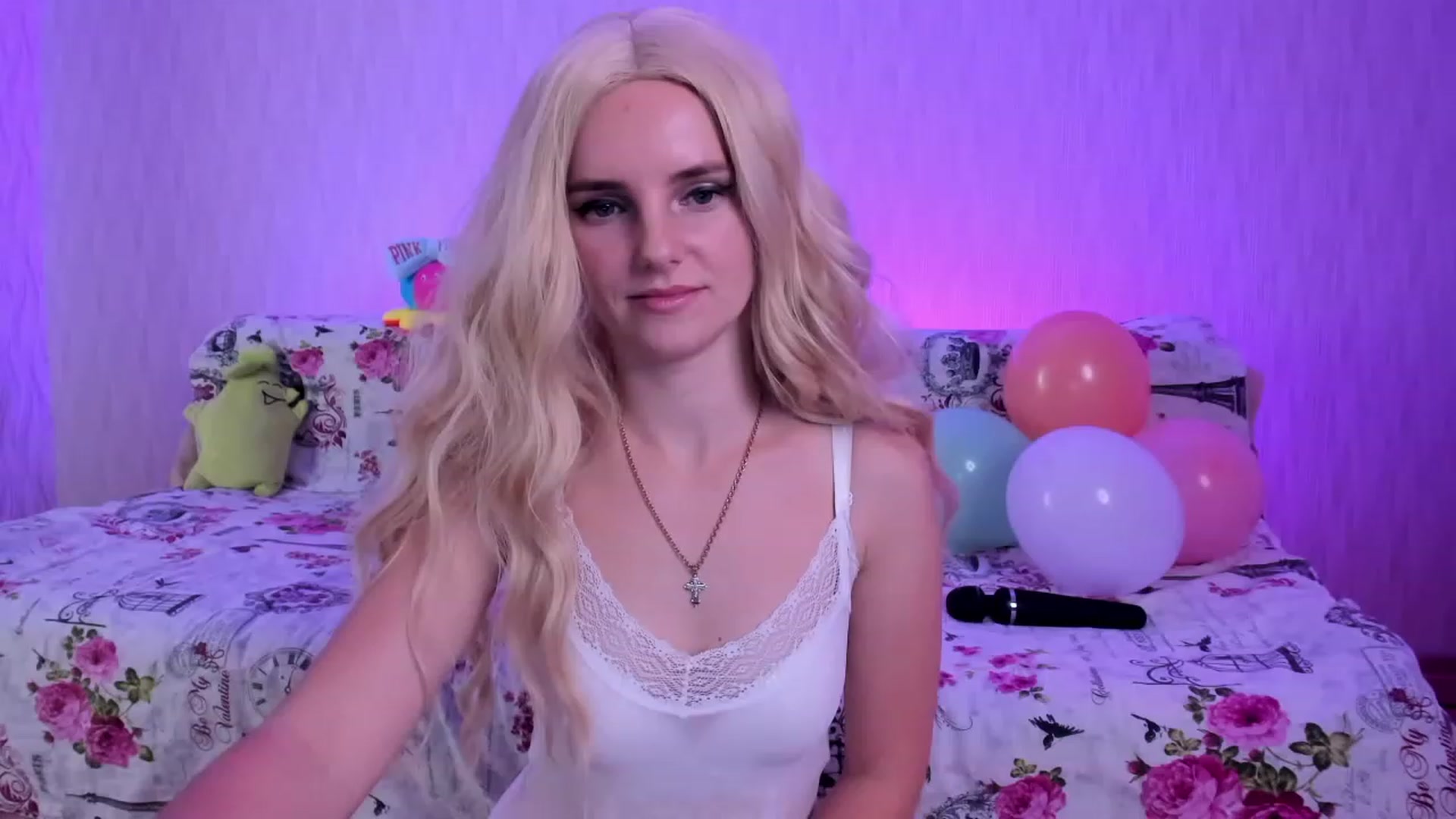 Gallery image thumbnail from kelly__grace_'s myfreecams stream on, 12/02/2022, 24:58 image 2 of 20