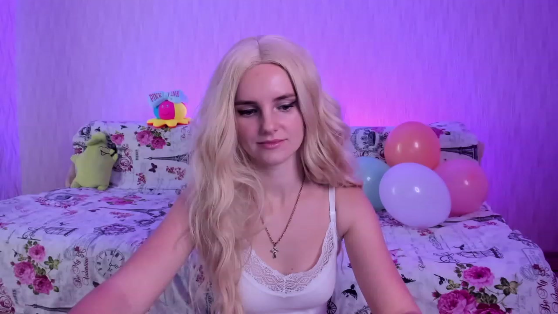 Gallery image thumbnail from kelly__grace_'s myfreecams stream on, 12/02/2022, 24:58 image 5 of 20