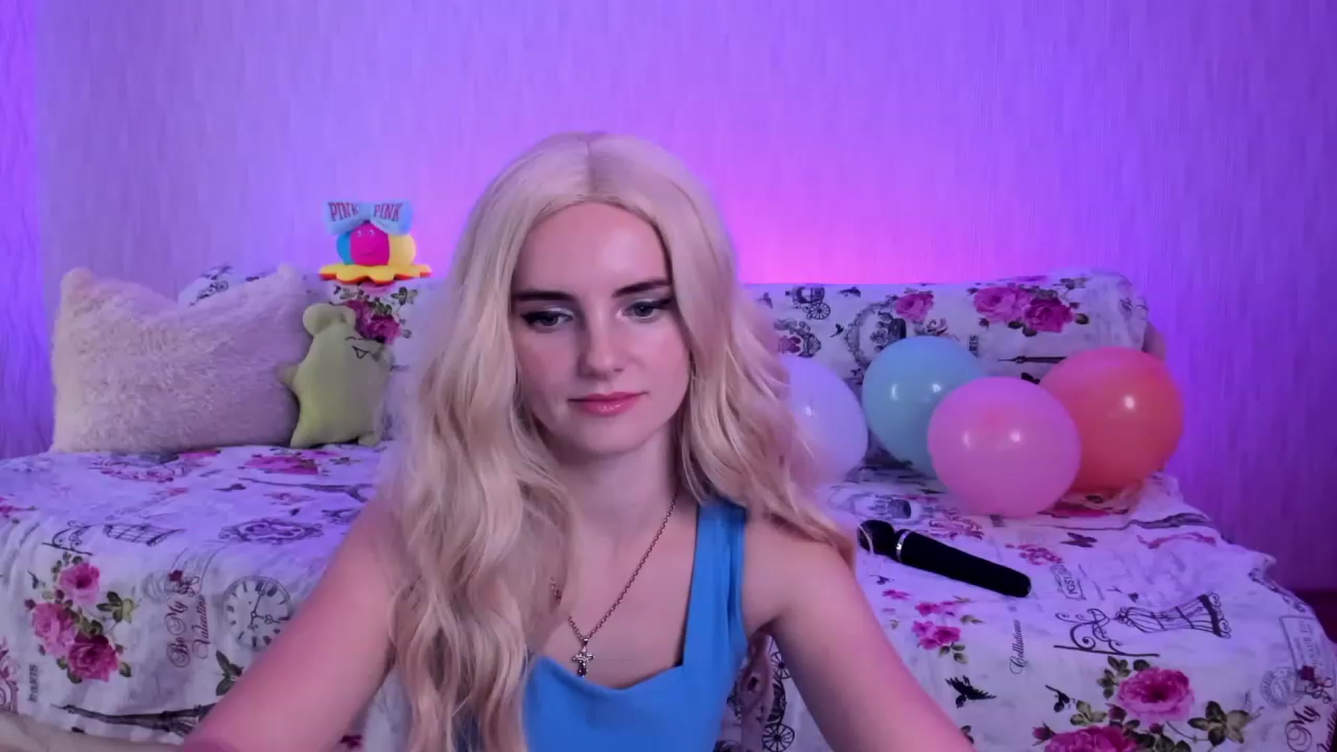 Gallery image thumbnail from kelly__grace_'s myfreecams stream on, 12/03/2022, 23:34 image 2 of 20