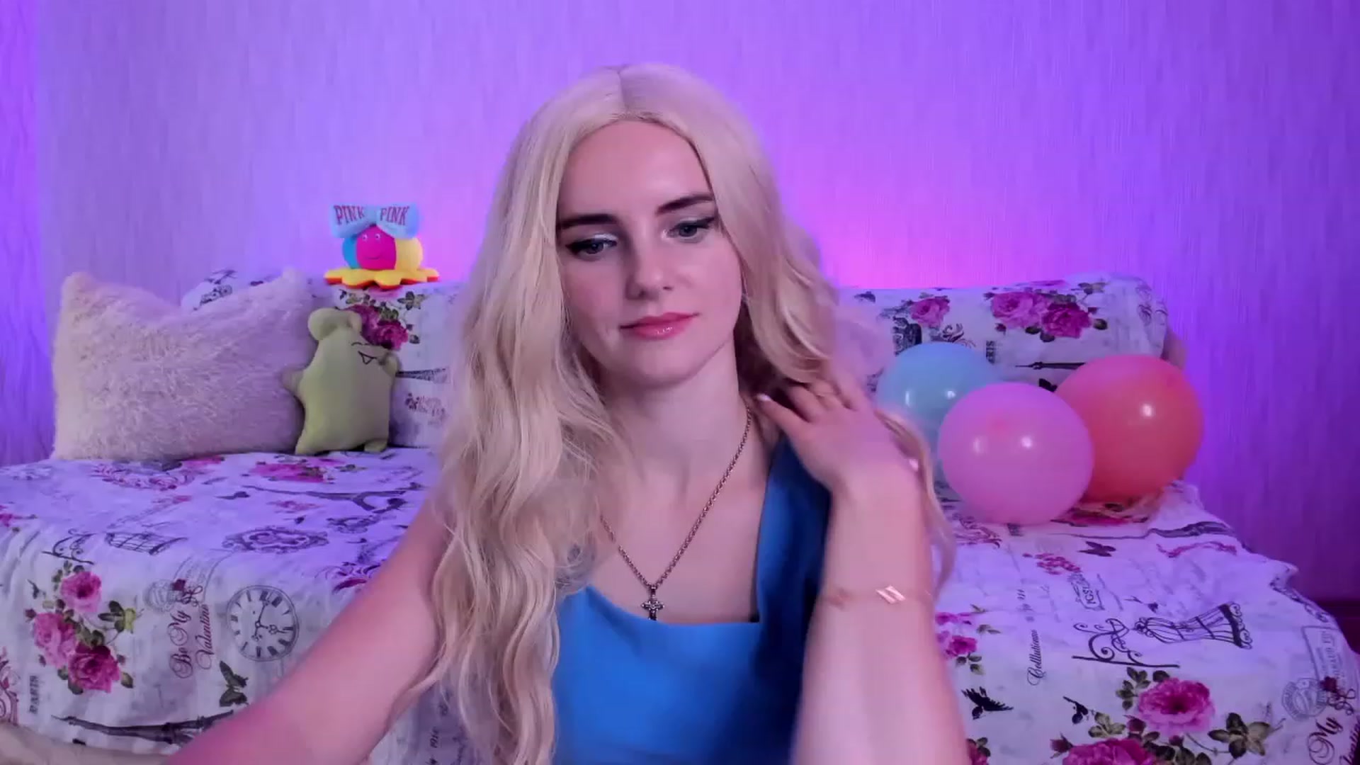 Gallery image thumbnail from kelly__grace_'s myfreecams stream on, 12/03/2022, 23:34 image 20 of 20