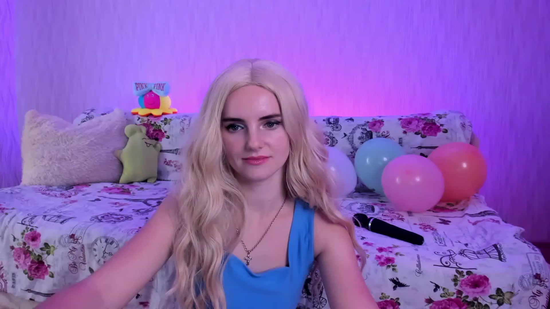 Gallery image thumbnail from kelly__grace_'s myfreecams stream on, 12/03/2022, 23:34 image 4 of 20