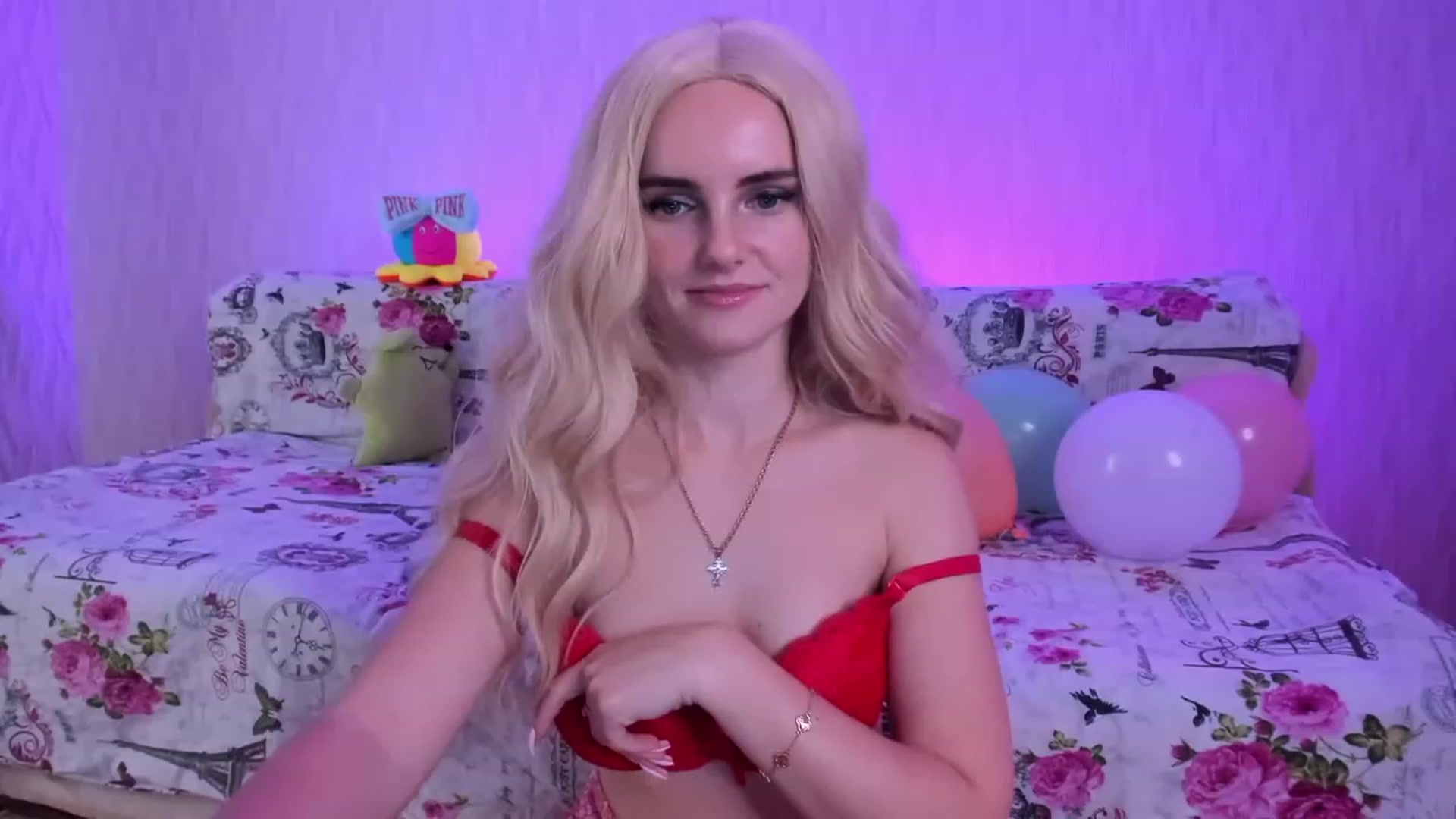 Gallery image thumbnail from kelly__grace_'s myfreecams stream on, 12/04/2022, 10:34 image 17 of 20