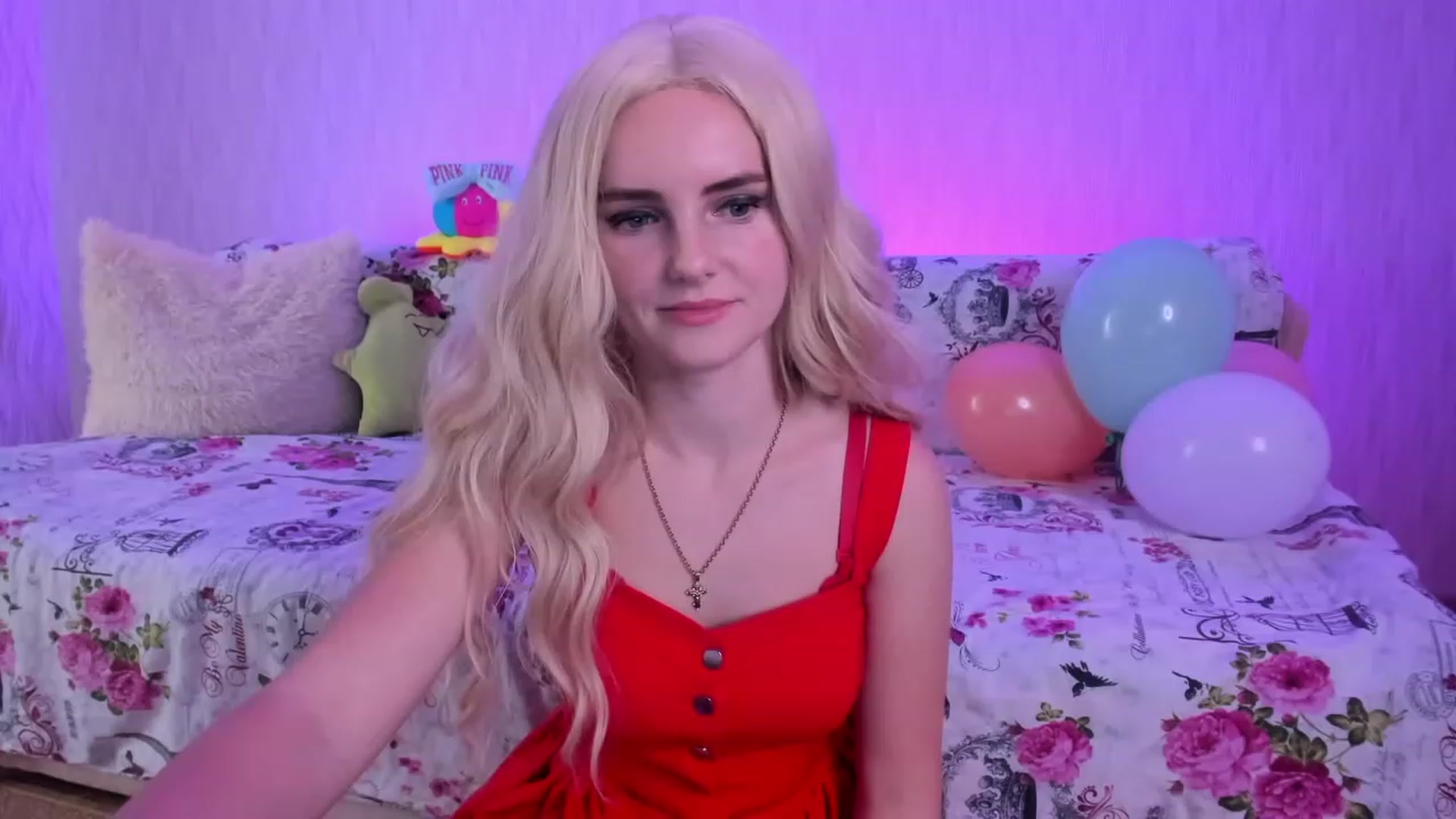 Gallery image thumbnail from kelly__grace_'s myfreecams stream on, 12/05/2022, 22:51 image 12 of 20