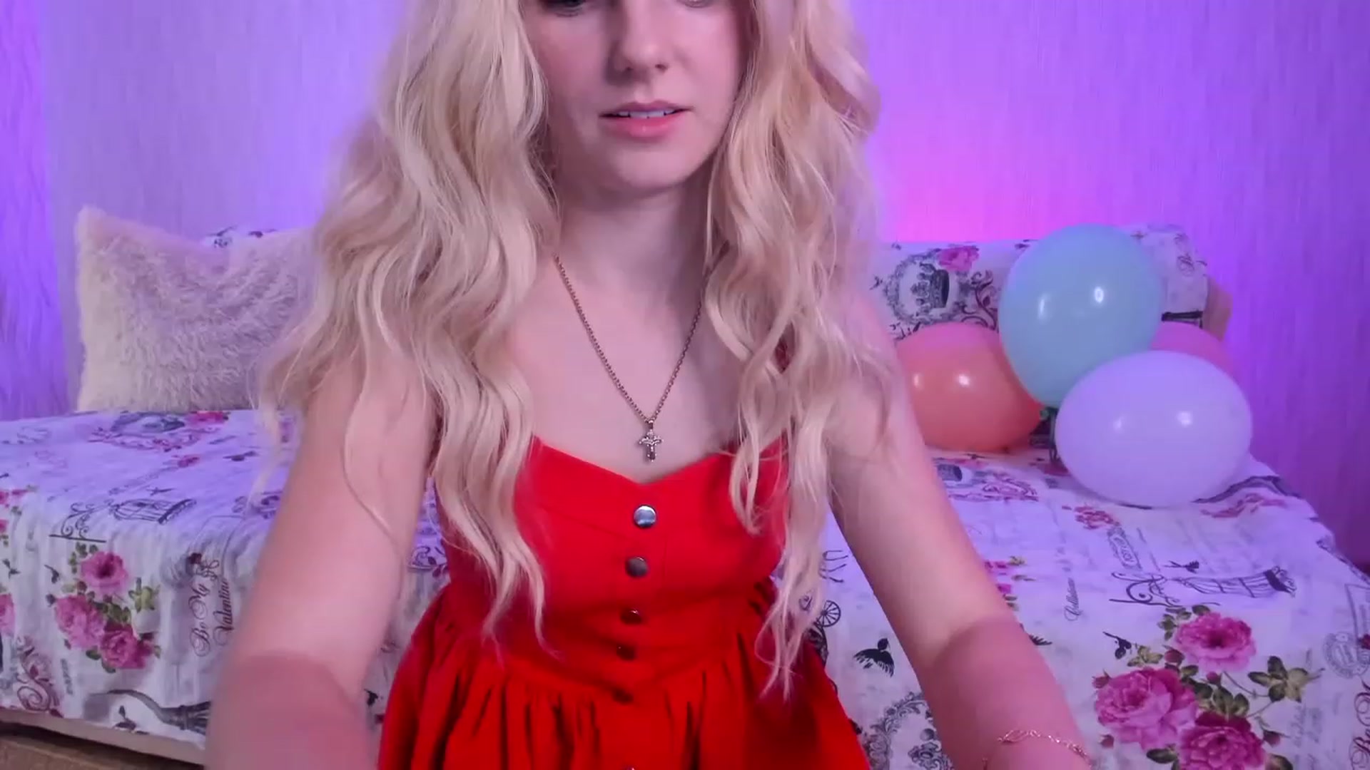 Gallery image thumbnail from kelly__grace_'s myfreecams stream on, 12/05/2022, 22:51 image 9 of 20