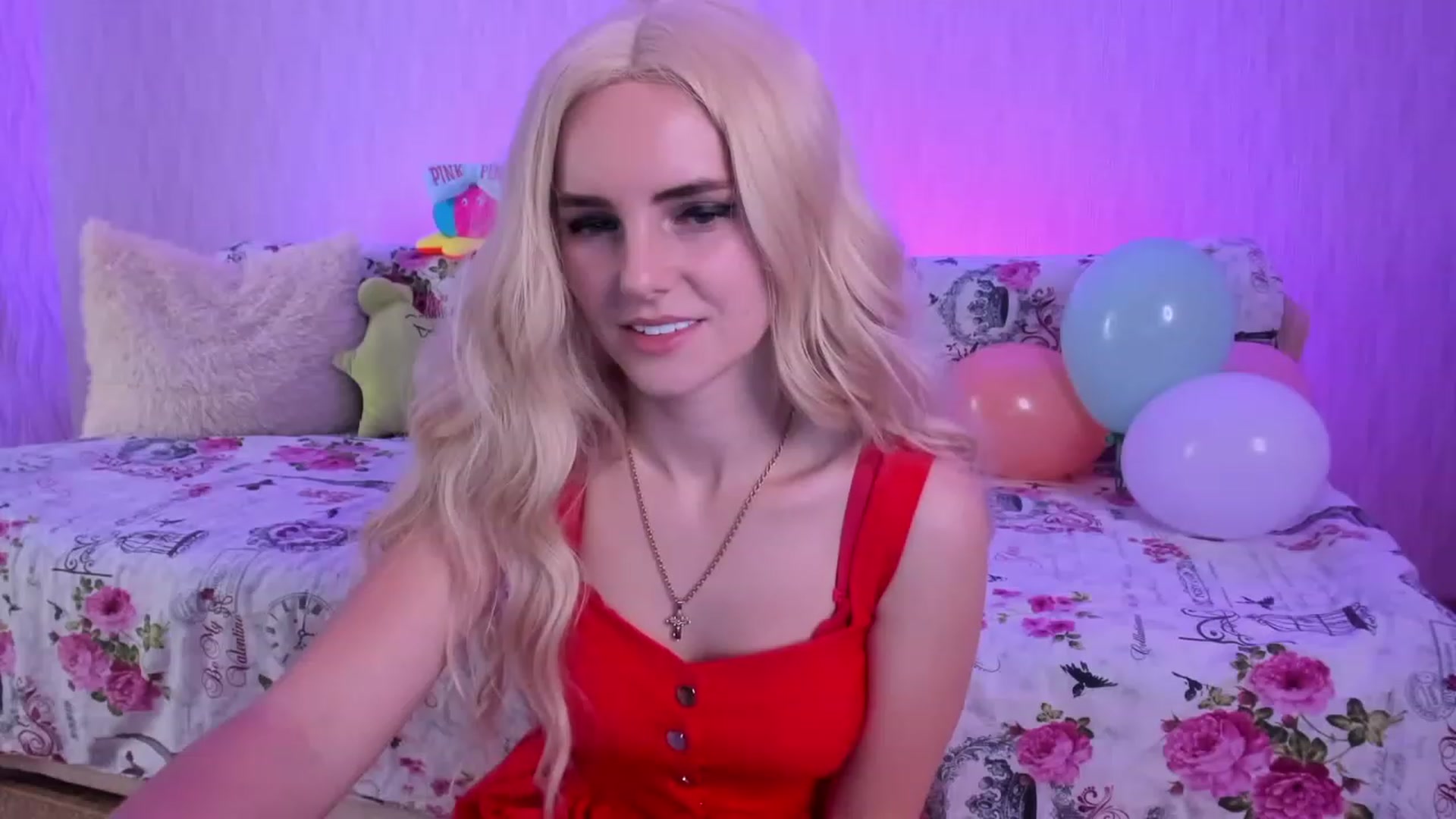 Gallery image thumbnail from kelly__grace_'s myfreecams stream on, 12/05/2022, 22:51 image 10 of 20