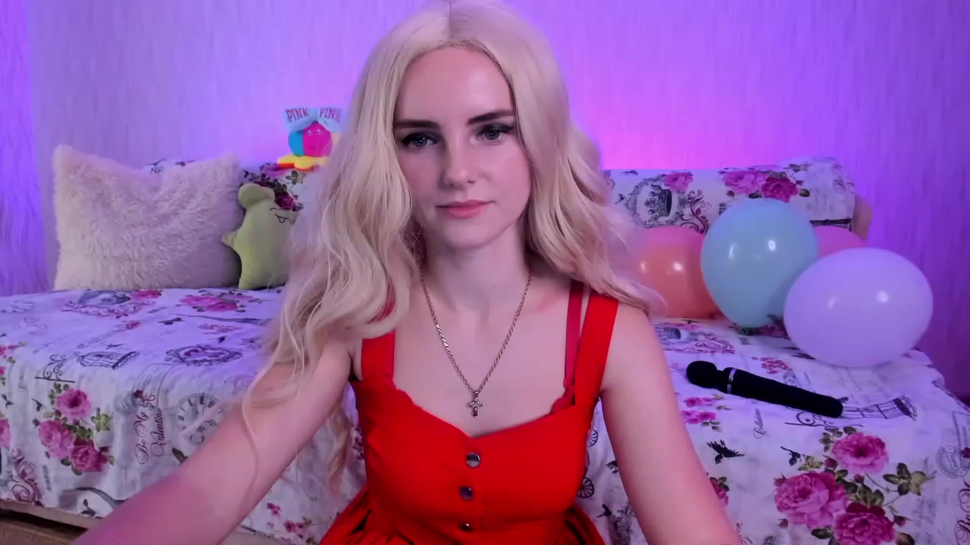 Gallery image thumbnail from kelly__grace_'s myfreecams stream on, 12/06/2022, 24:24 image 3 of 20
