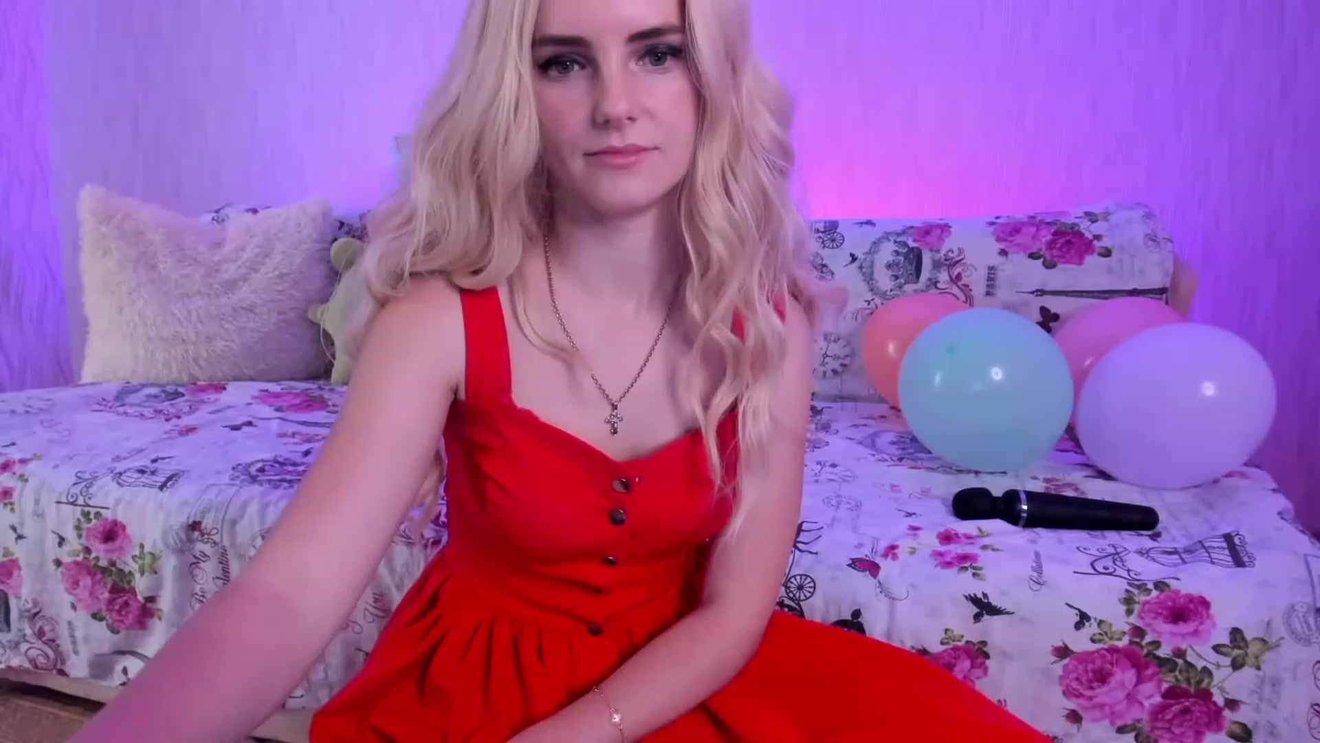 Gallery image thumbnail from kelly__grace_'s myfreecams stream on, 12/06/2022, 24:24 image 19 of 20