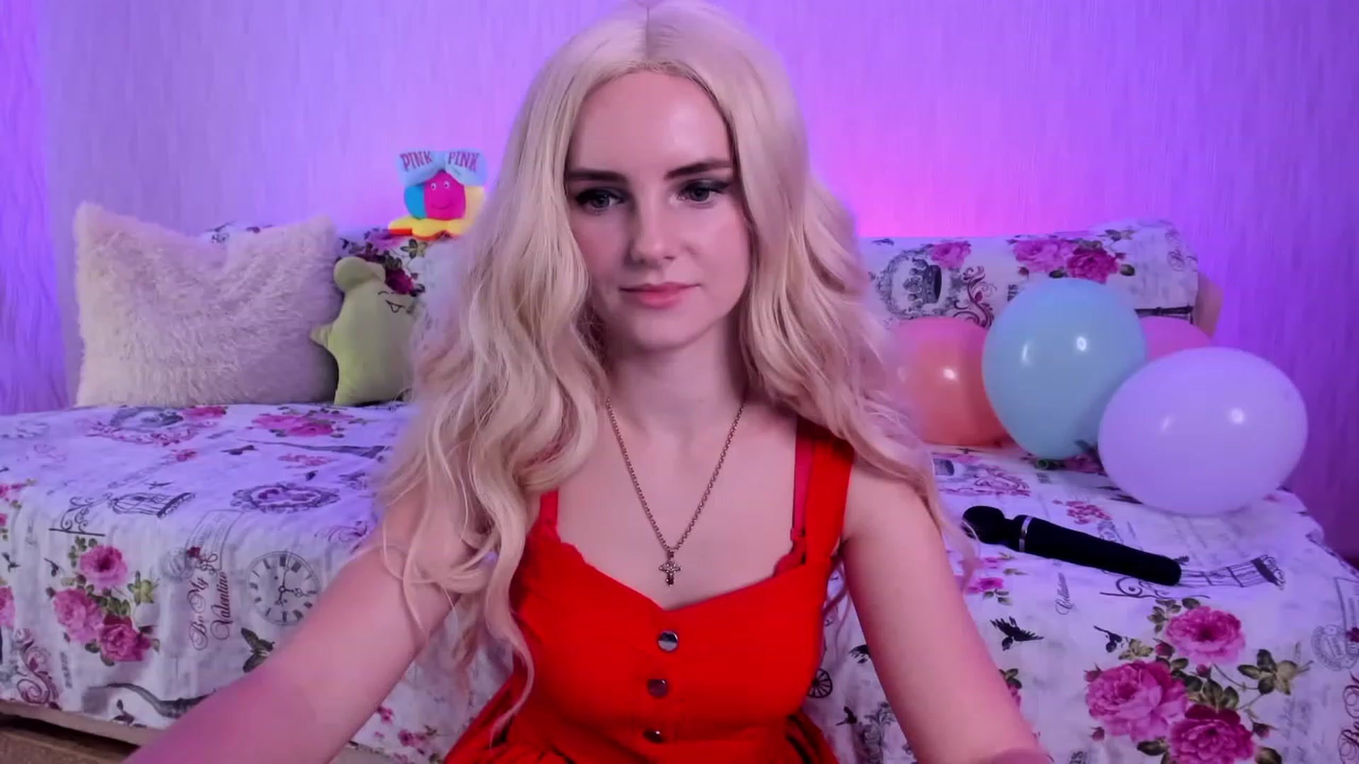 Gallery image thumbnail from kelly__grace_'s myfreecams stream on, 12/06/2022, 24:24 image 4 of 20