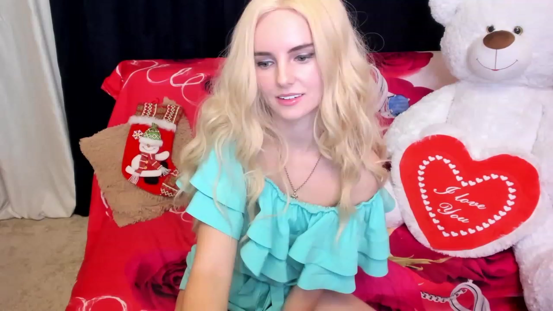 Gallery image thumbnail from kelly__grace_'s myfreecams stream on, 12/13/2022, 02:14 image 3 of 20