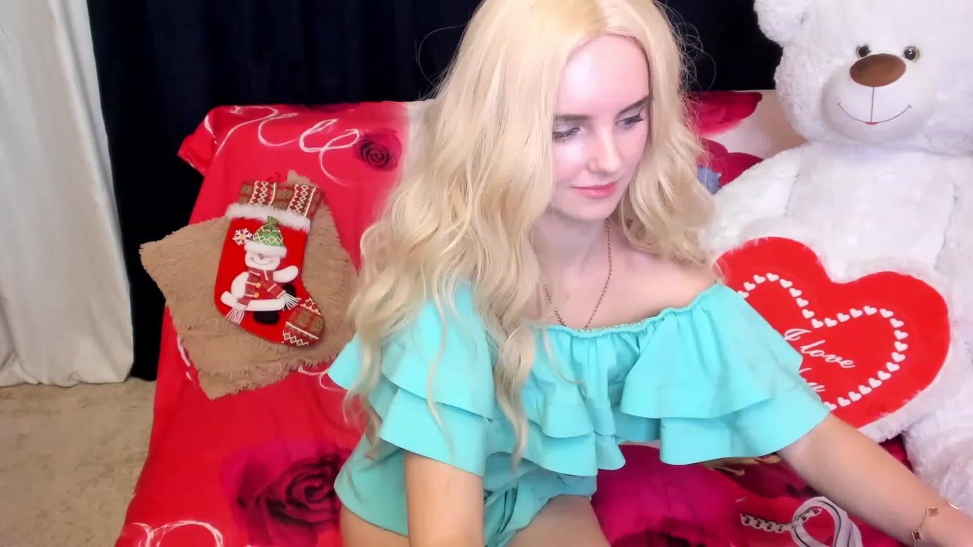 Gallery image thumbnail from kelly__grace_'s myfreecams stream on, 12/13/2022, 02:14 image 16 of 20