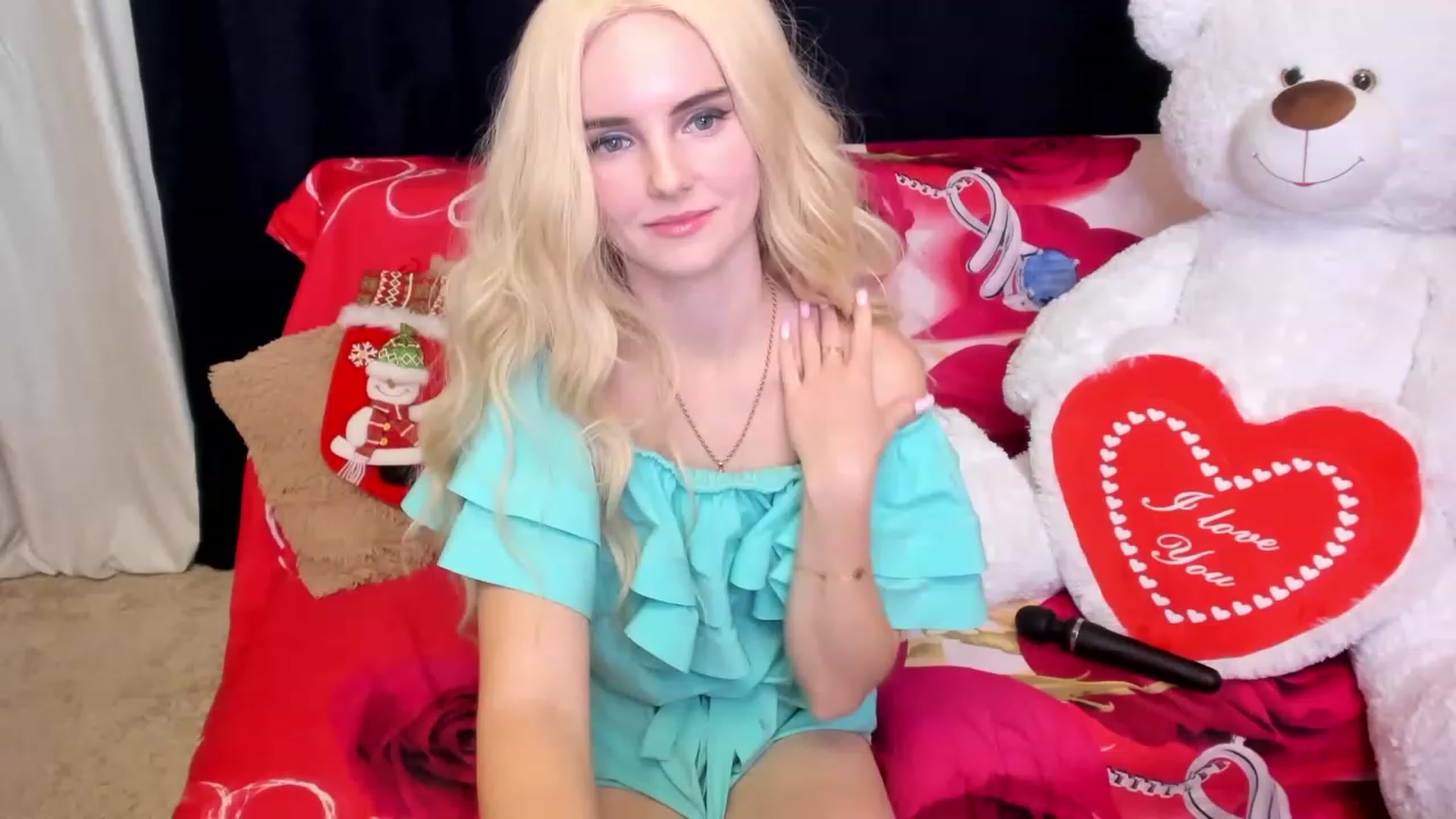 Gallery image thumbnail from kelly__grace_'s myfreecams stream on, 12/13/2022, 02:14 image 12 of 20