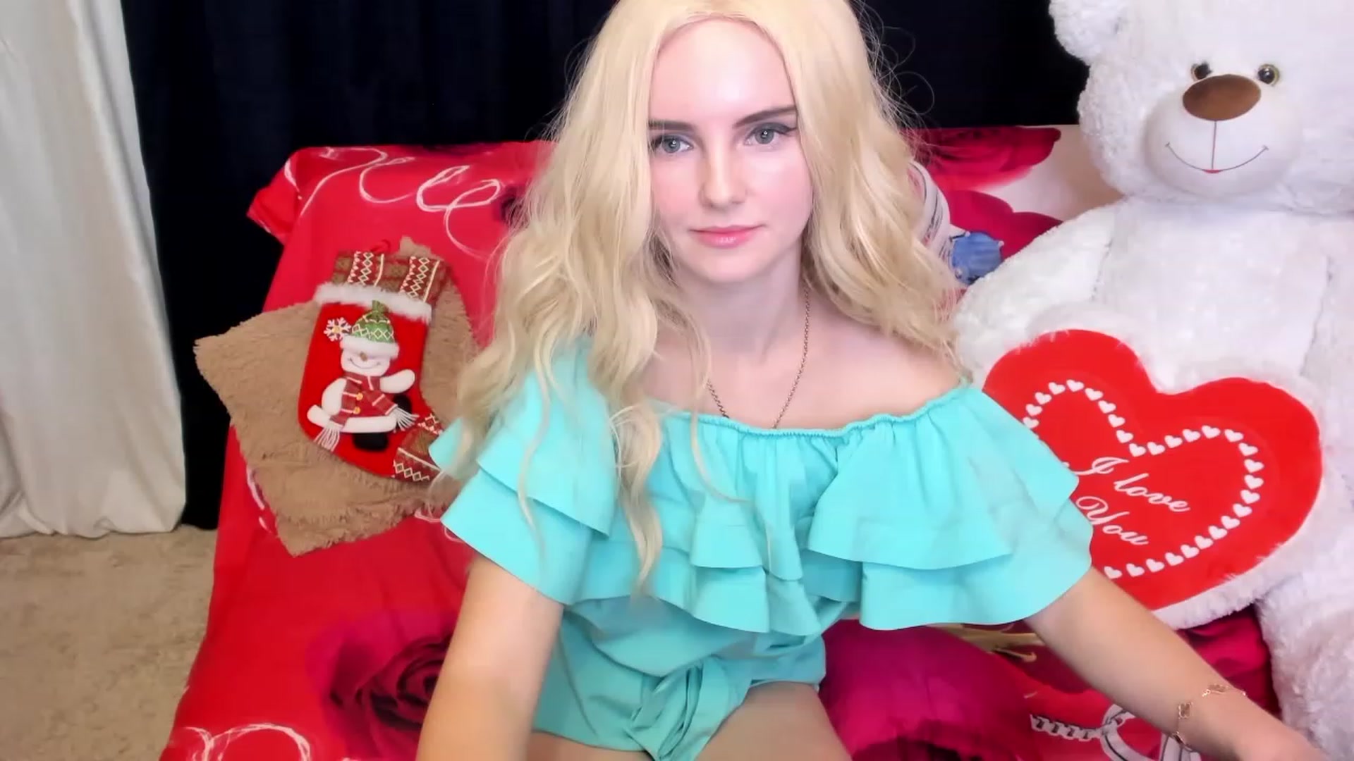 Gallery image thumbnail from kelly__grace_'s myfreecams stream on, 12/13/2022, 02:14 image 19 of 20