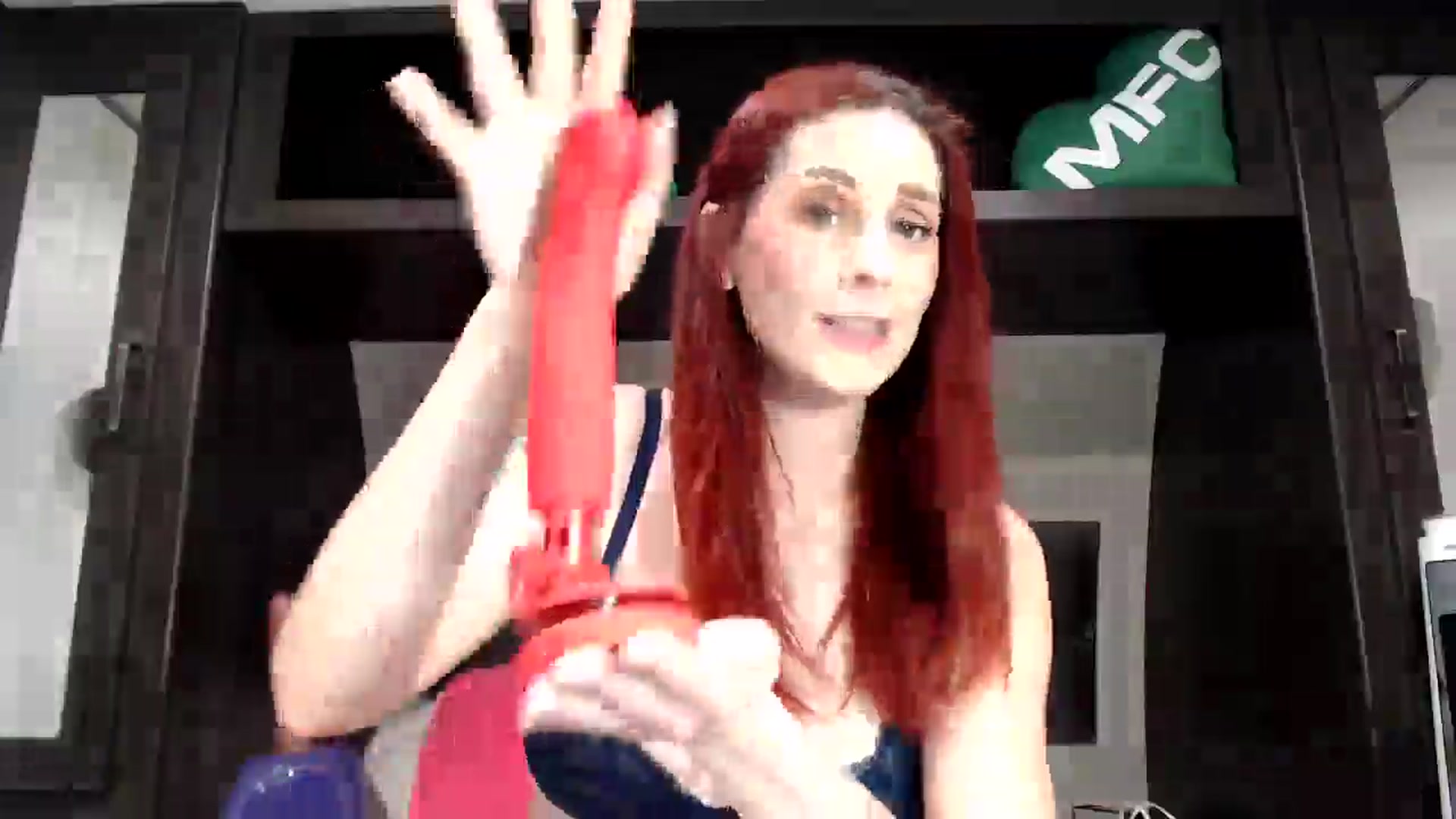 Gallery image thumbnail from kellycapricex's myfreecams stream on, 01/23/2025, 03:21 image 13 of 20