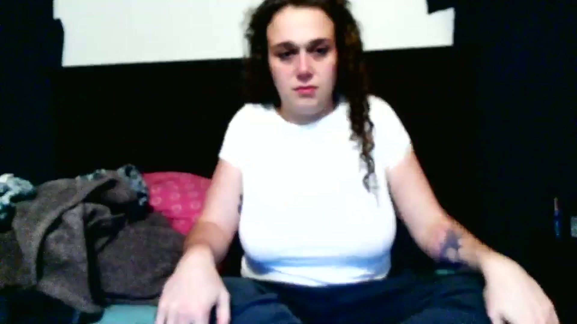 Gallery image thumbnail from kellyrose69's myfreecams stream on, 09/19/2024, 13:14 image 3 of 20