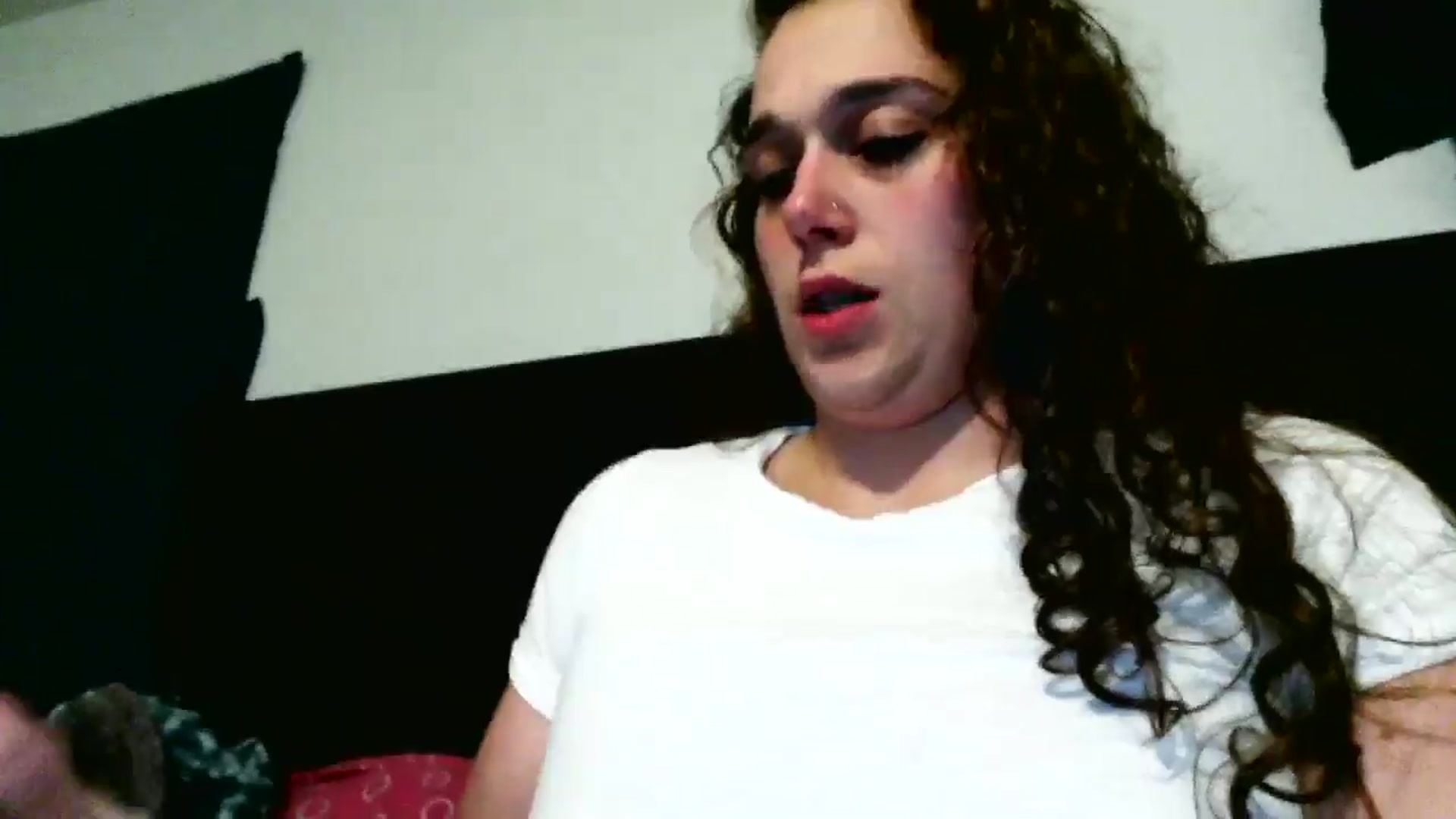 Gallery image thumbnail from kellyrose69's myfreecams stream on, 09/19/2024, 13:14 image 8 of 20