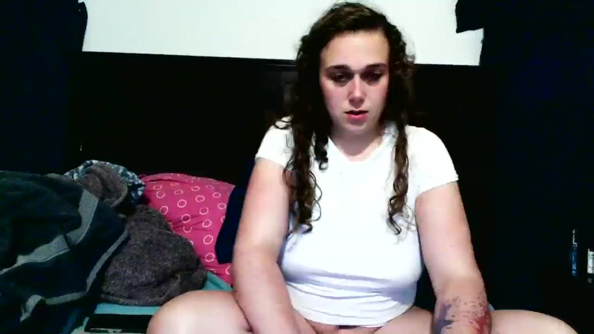 Gallery image thumbnail from kellyrose69's myfreecams stream on, 09/19/2024, 14:12 image 6 of 20