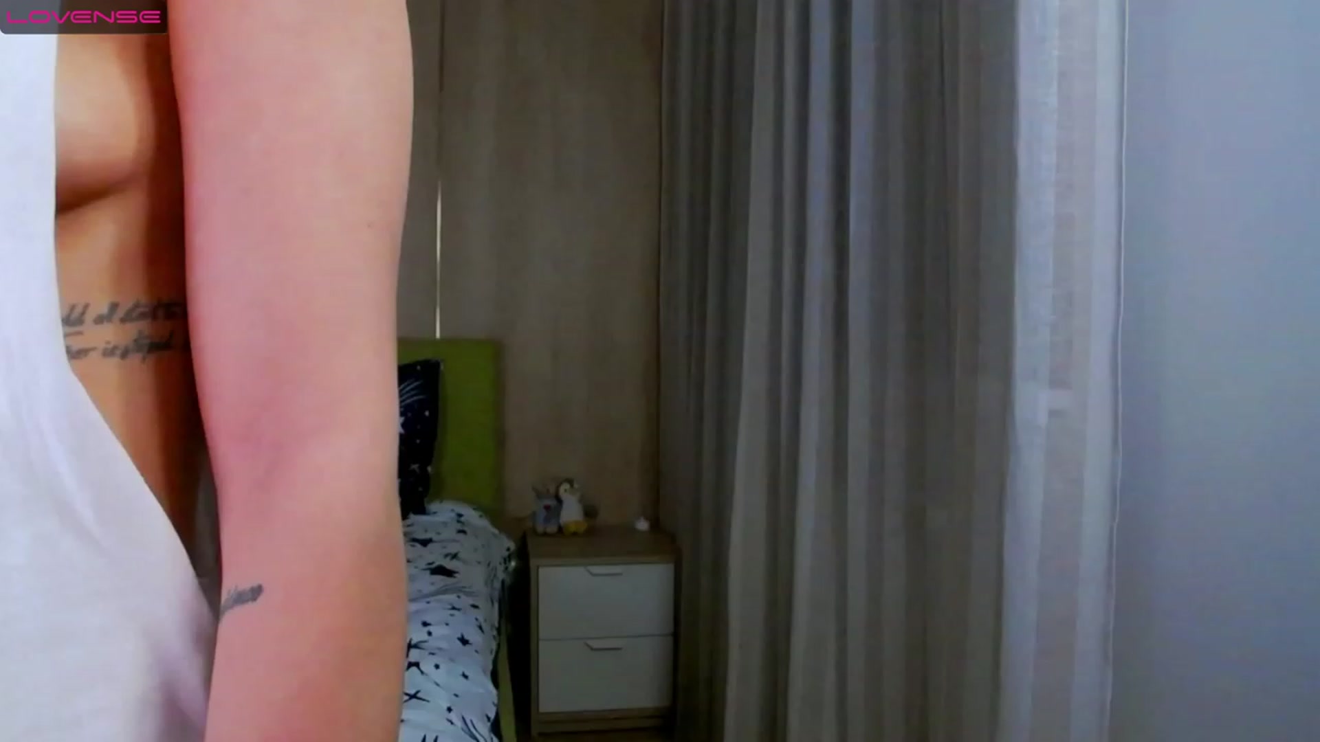 Gallery image thumbnail from kellyyyyyyy's myfreecams stream on, 03/18/2023, 21:06 image 2 of 20