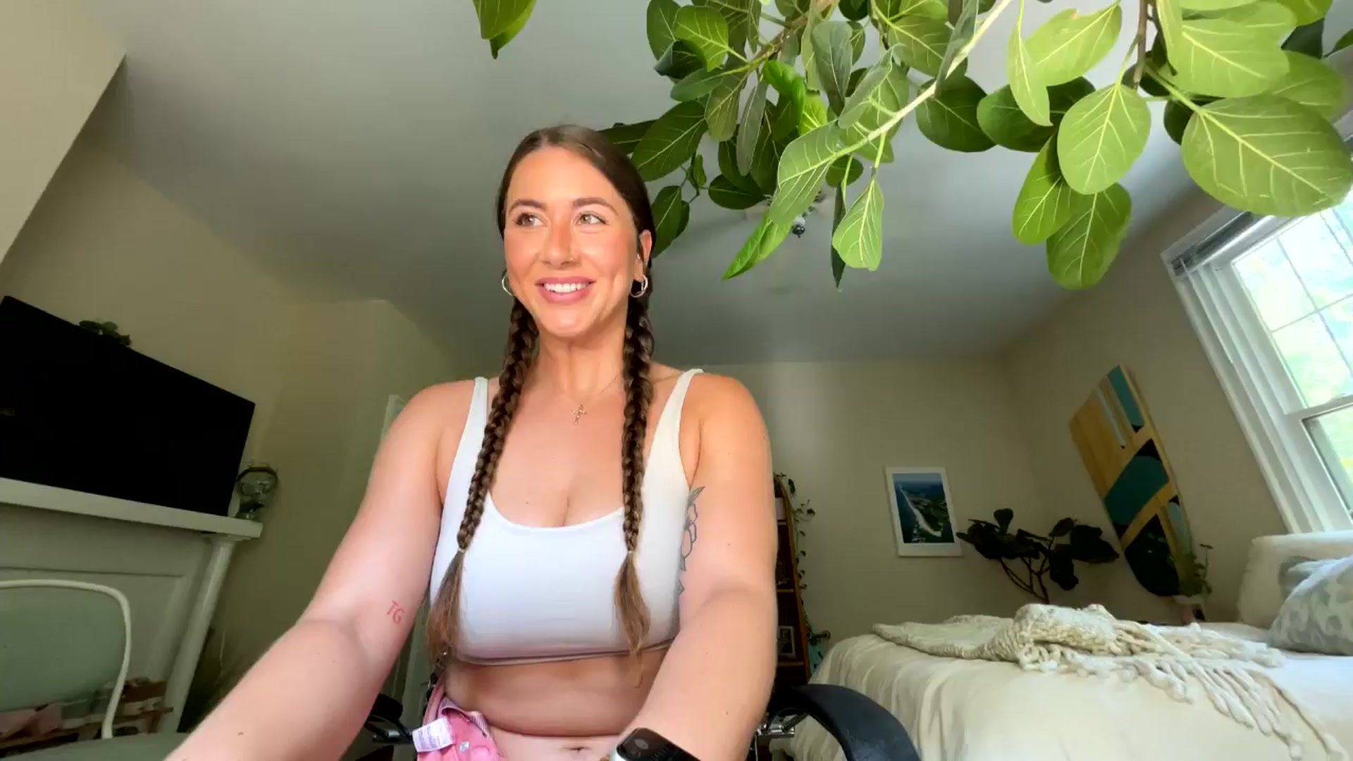 Gallery image thumbnail from kendrikcay's myfreecams stream on, 06/26/2024, 17:00 image 1 of 20
