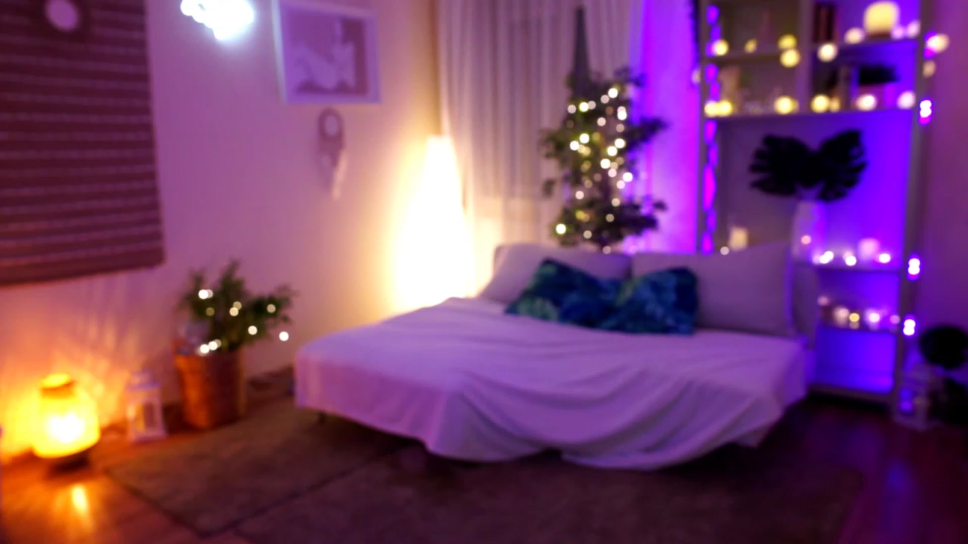Gallery image thumbnail from kerelai's myfreecams stream on, 11/16/2022, 20:52 image 13 of 20