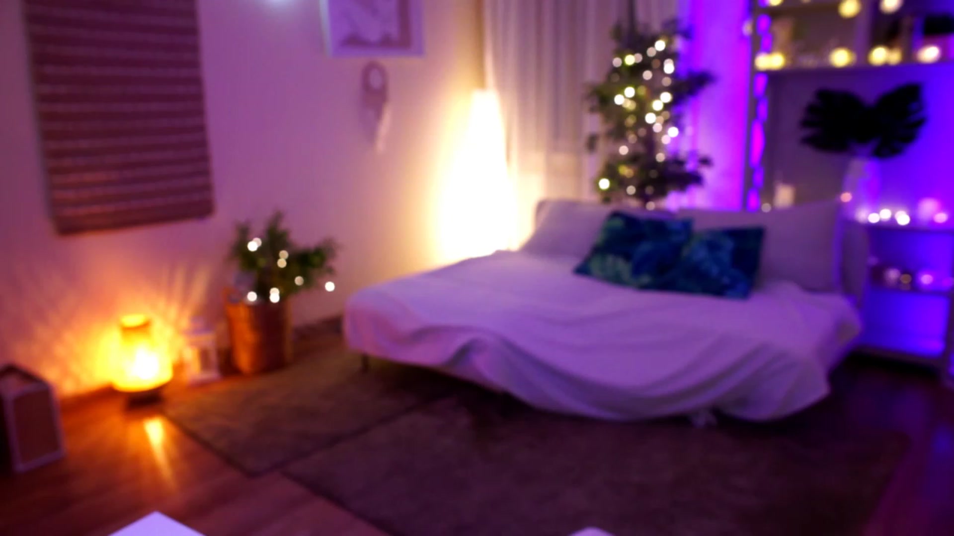 Gallery image thumbnail from kerelai's myfreecams stream on, 11/20/2022, 07:43 image 11 of 20