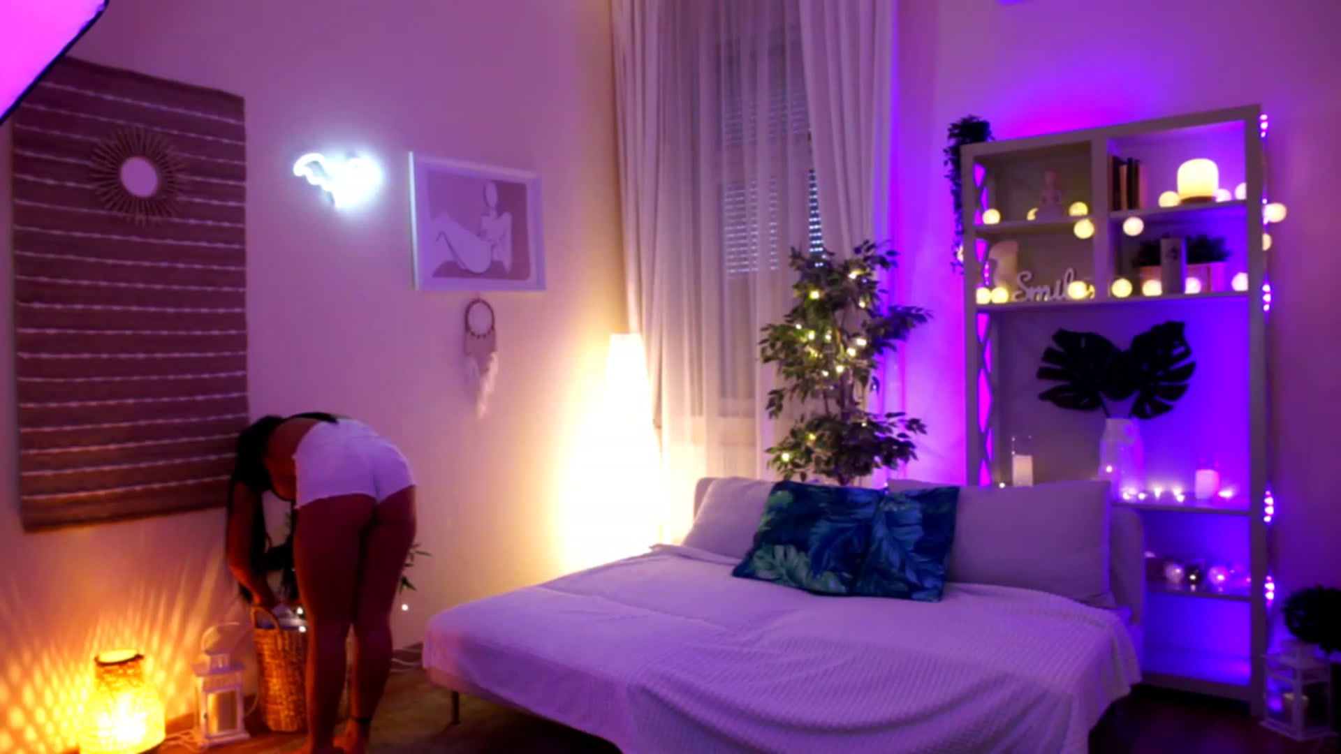 Gallery image thumbnail from kerelai's myfreecams stream on, 11/22/2022, 13:06 image 20 of 20