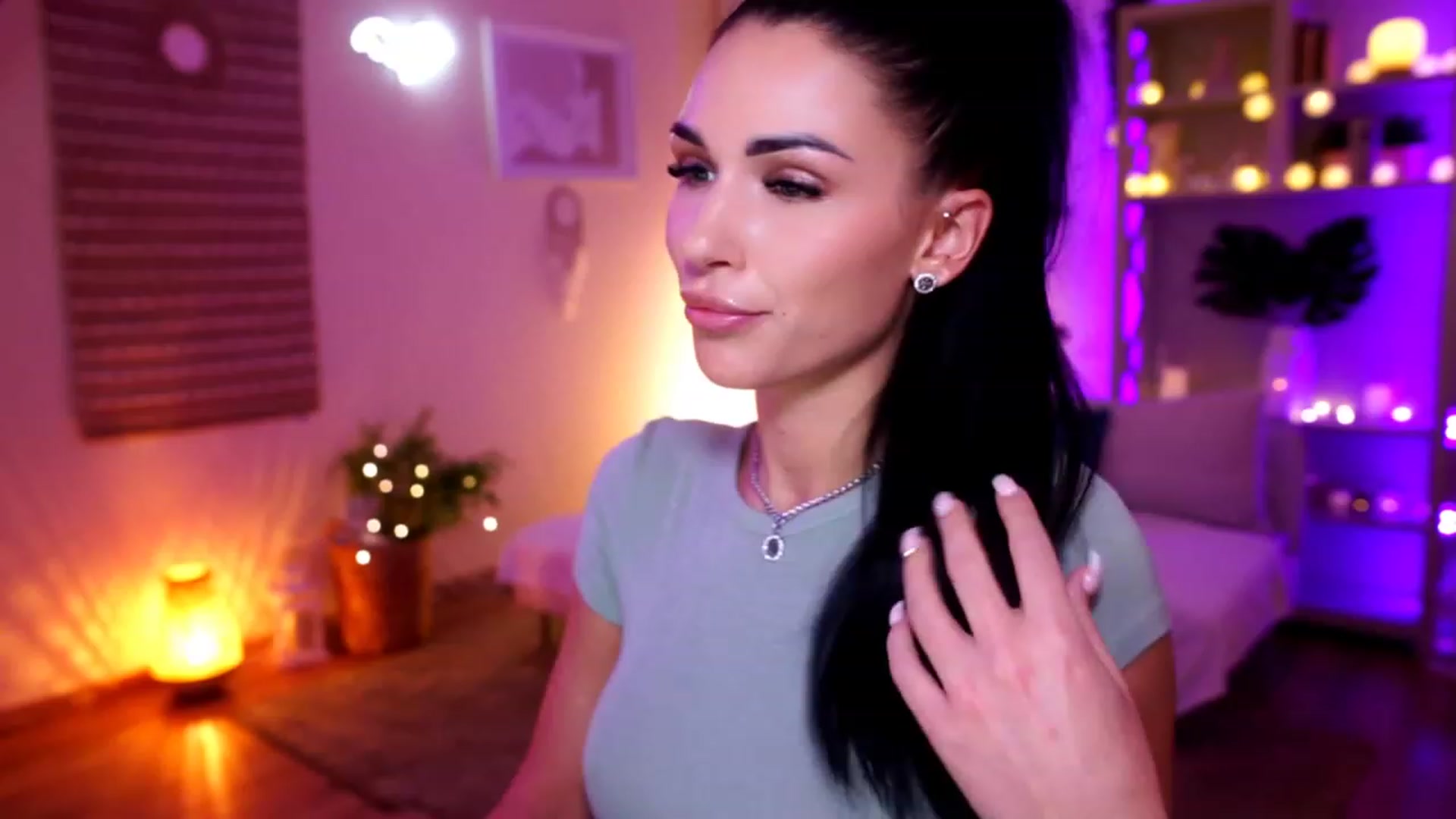 Gallery image thumbnail from kerelai's myfreecams stream on, 11/24/2022, 17:55 image 9 of 20