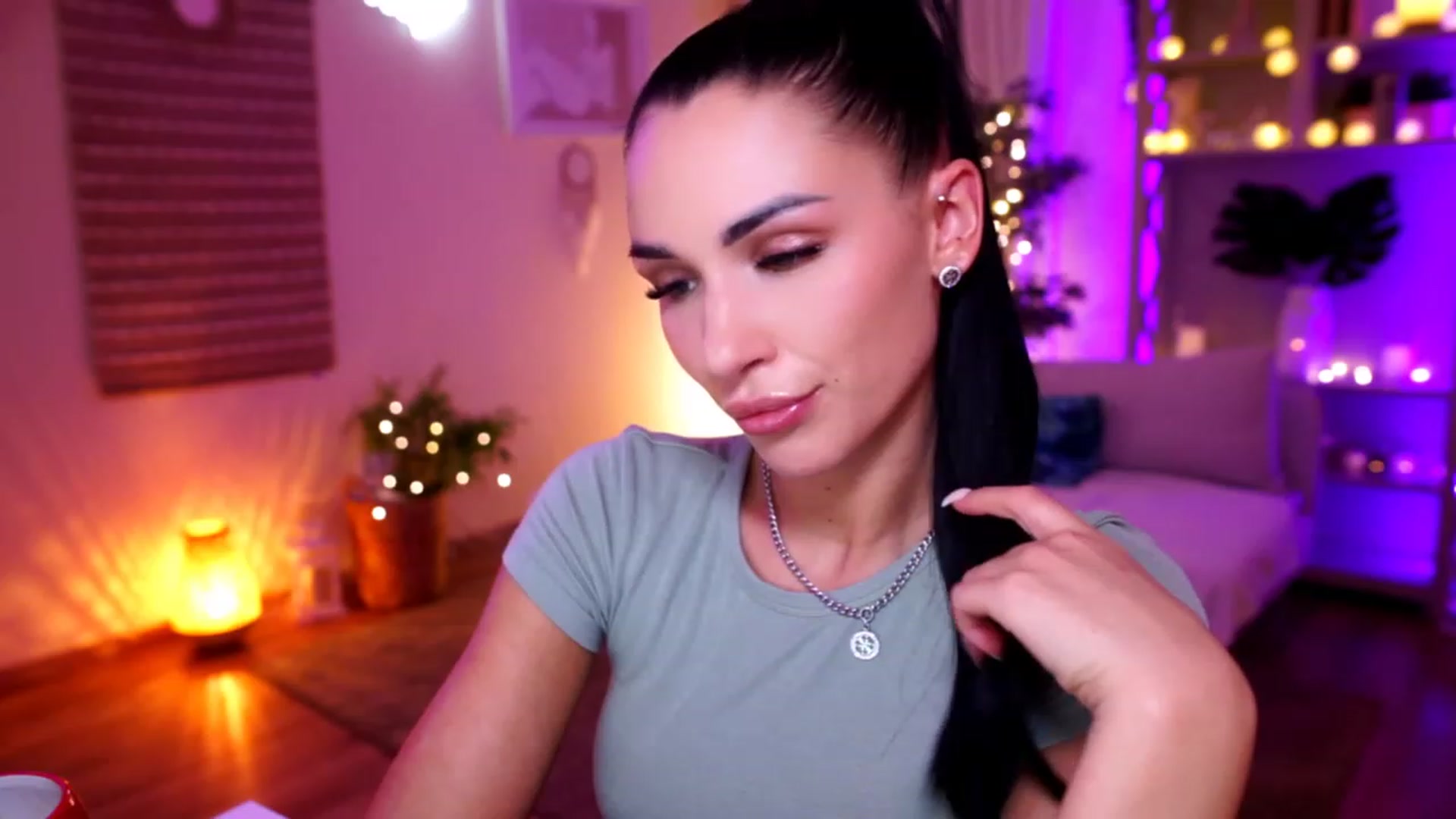 Gallery image thumbnail from kerelai's myfreecams stream on, 11/24/2022, 19:26 image 10 of 20