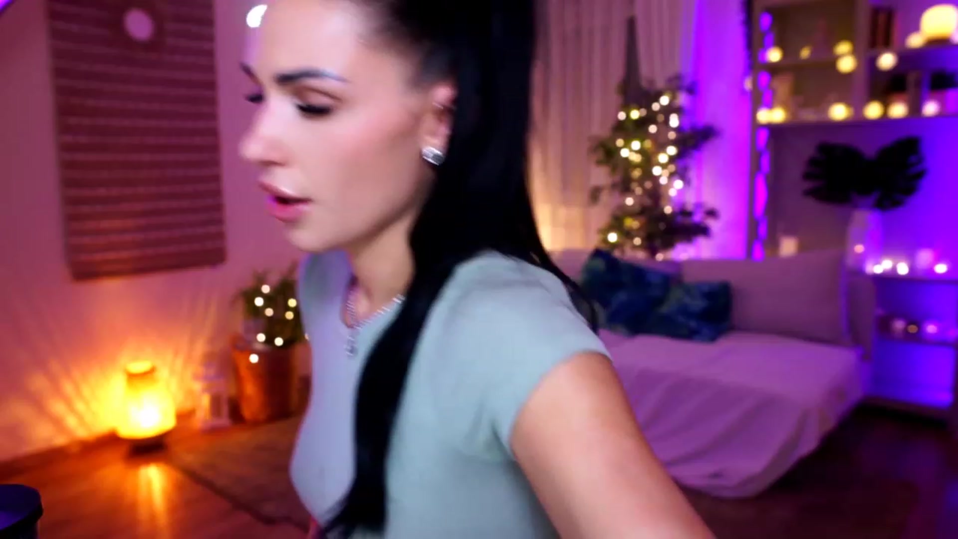 Gallery image thumbnail from kerelai's myfreecams stream on, 11/24/2022, 19:26 image 14 of 20