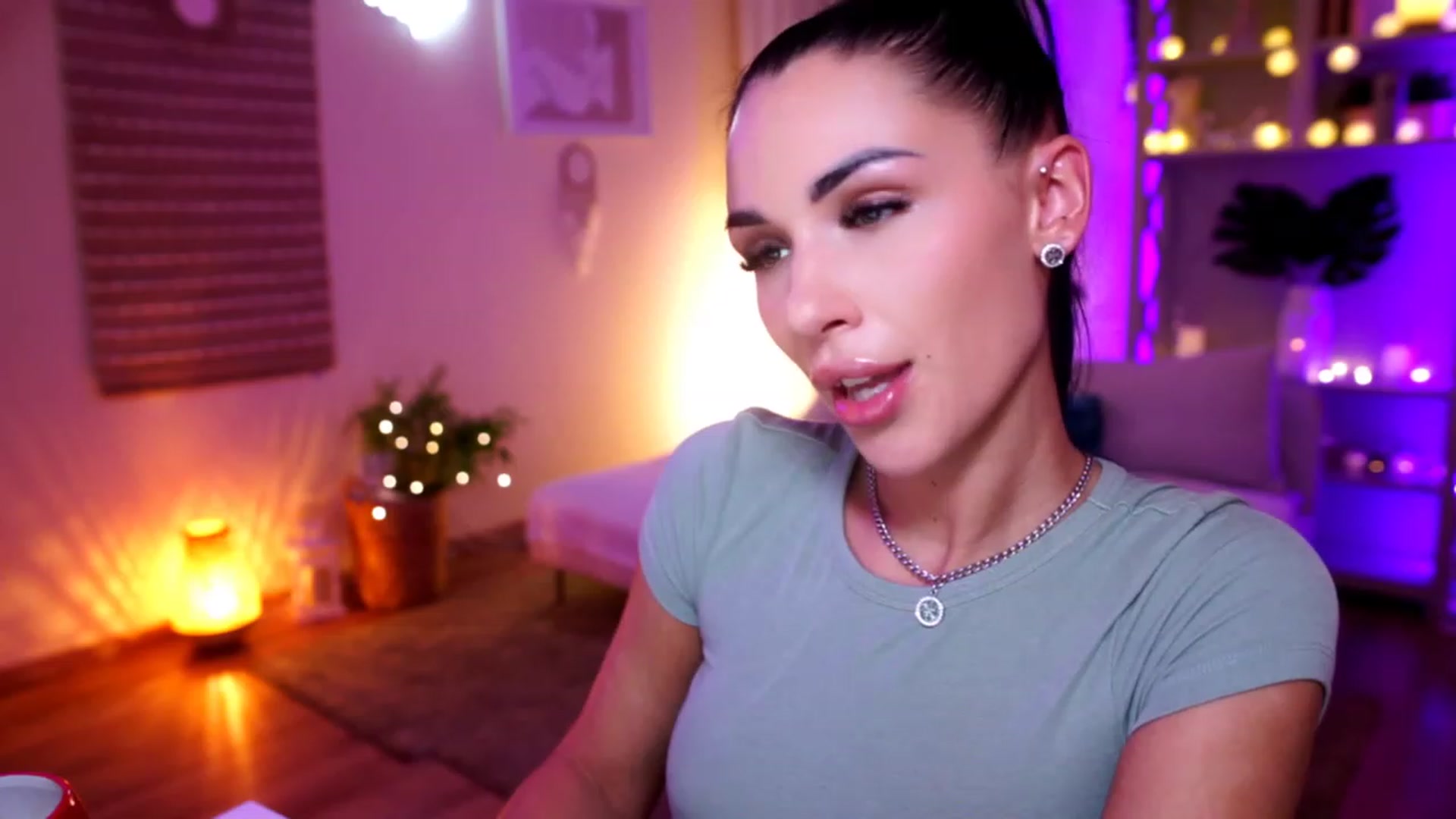 Gallery image thumbnail from kerelai's myfreecams stream on, 11/24/2022, 19:26 image 11 of 20