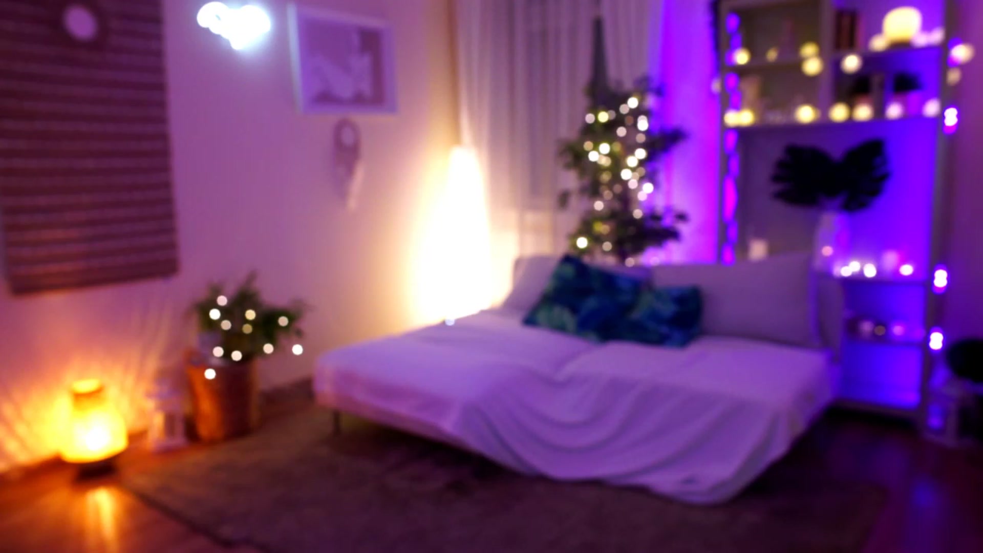 Gallery image thumbnail from kerelai's myfreecams stream on, 11/24/2022, 20:45 image 11 of 20
