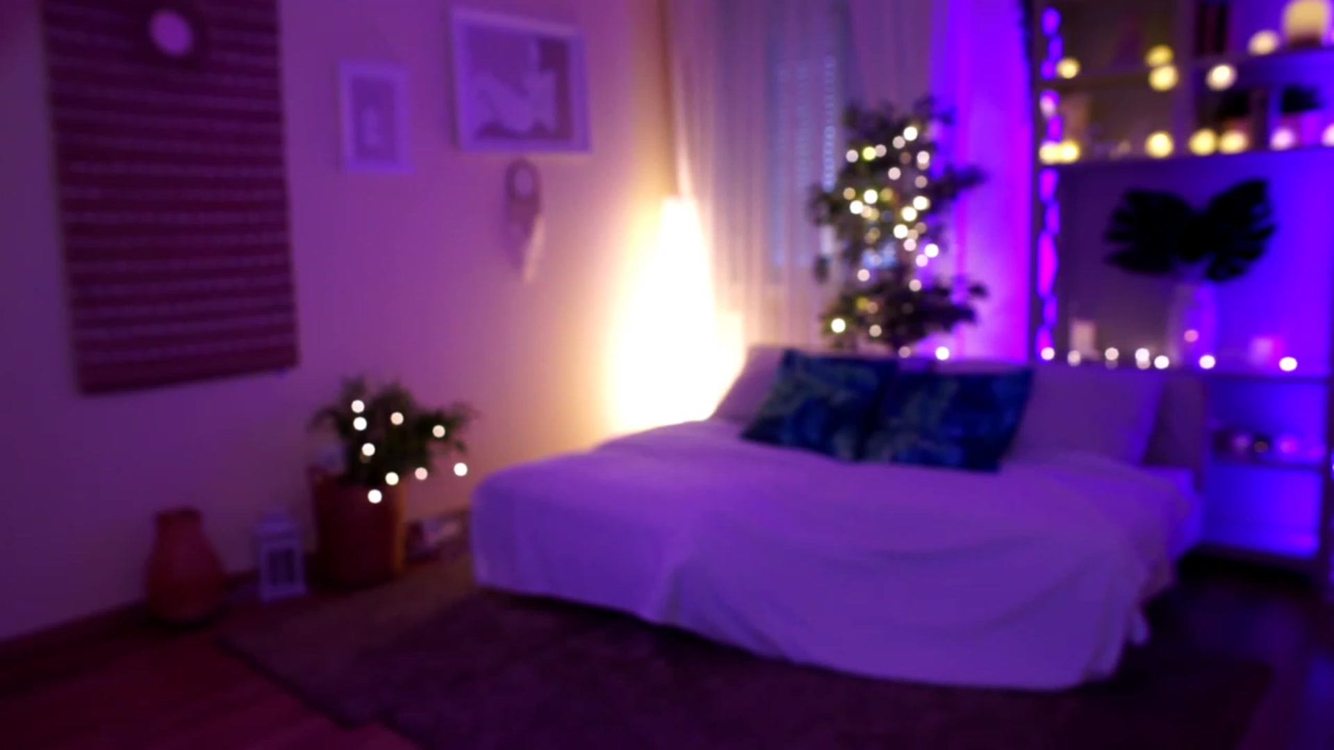 Gallery image thumbnail from kerelai's myfreecams stream on, 11/29/2022, 13:11 image 8 of 20