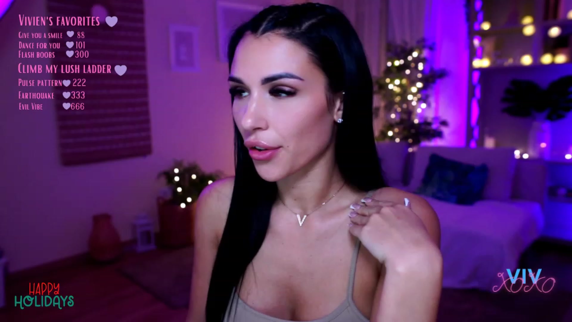 Gallery image thumbnail from kerelai's myfreecams stream on, 12/02/2022, 18:02 image 16 of 20