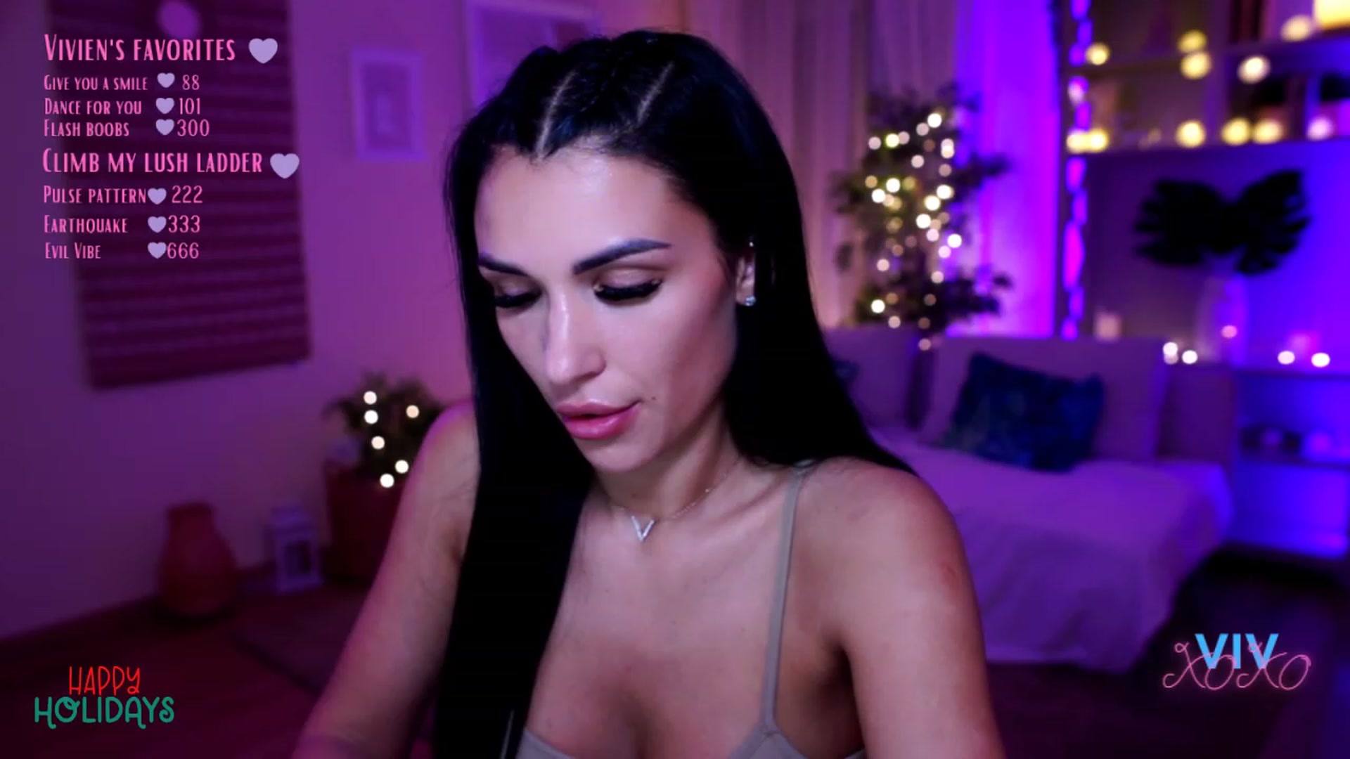 Gallery image thumbnail from kerelai's myfreecams stream on, 12/02/2022, 18:02 image 3 of 20