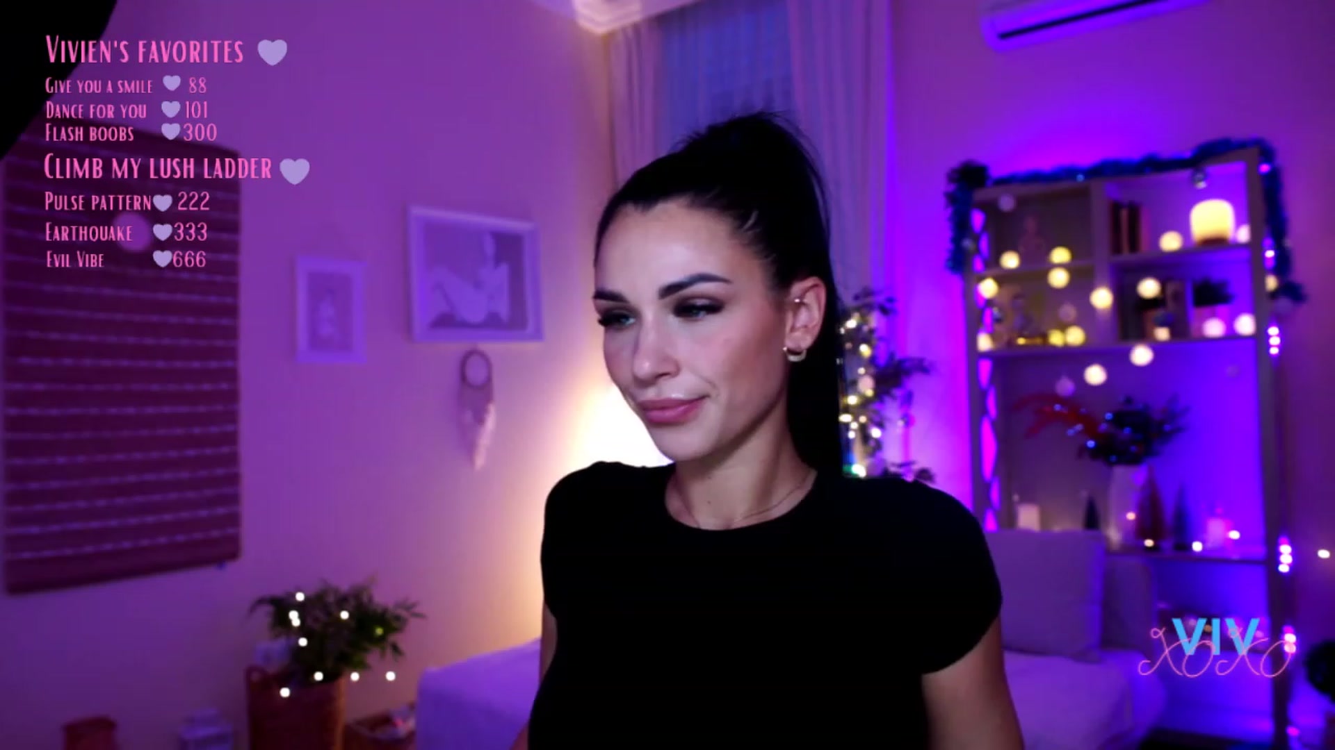Gallery image thumbnail from kerelai's myfreecams stream on, 12/11/2022, 16:14 image 20 of 20