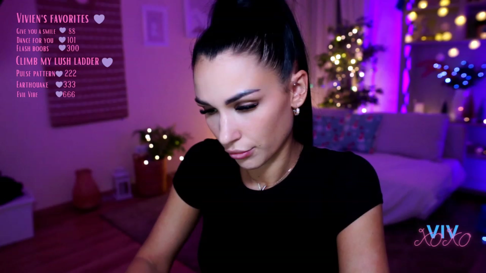 Gallery image thumbnail from kerelai's myfreecams stream on, 12/11/2022, 16:14 image 1 of 20