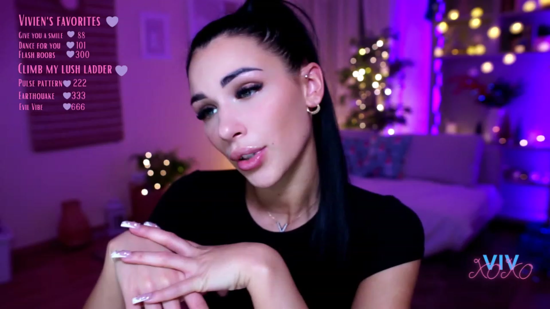 Gallery image thumbnail from kerelai's myfreecams stream on, 12/11/2022, 16:14 image 19 of 20